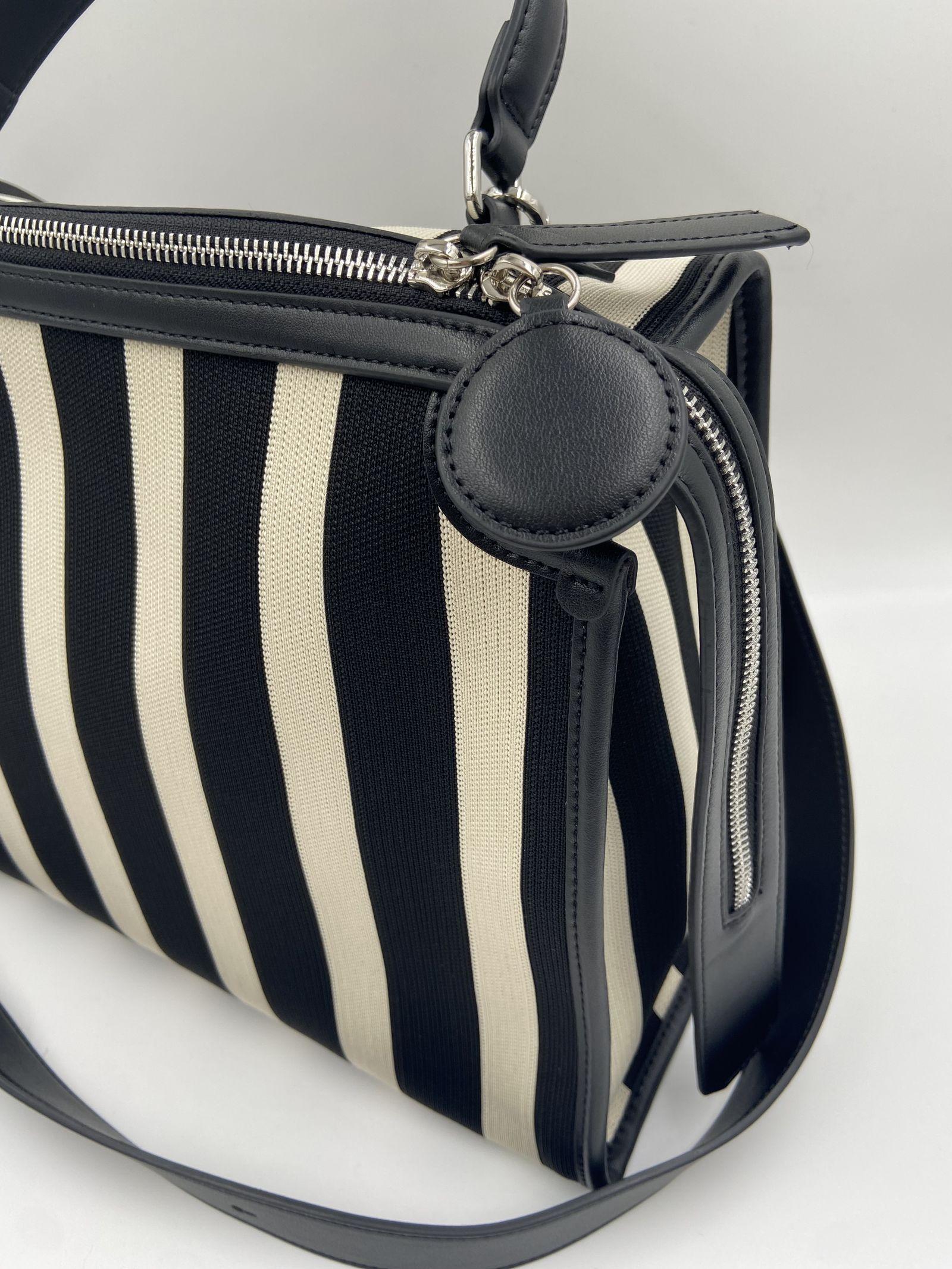 Borsa bauletto grande EBSS25006 NERO ELEH 