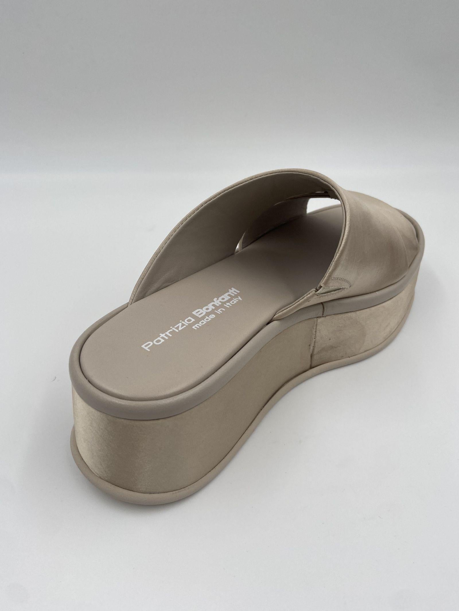 Sandalo zeppa satin SUNNY MAYA WASHED BEIGE PATRIZIA BONFANTI 