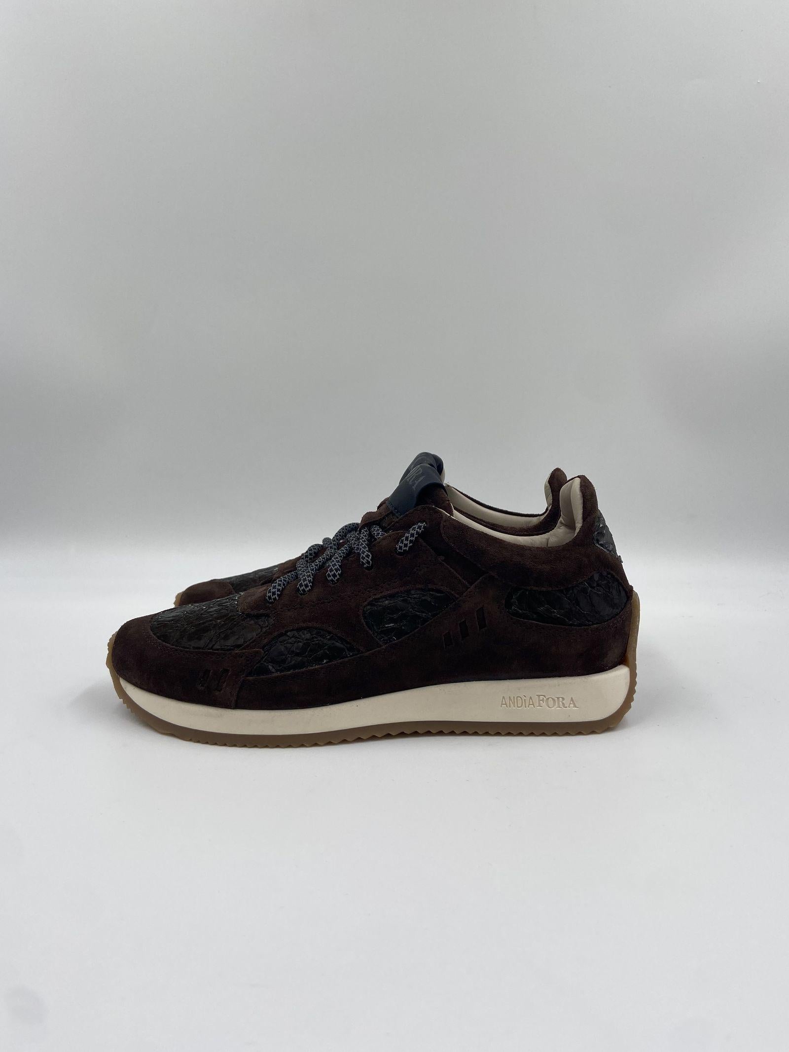 Sneakers Hoty Denver Suede HOTYDENVER MORO ANDIA FORA 