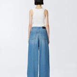 Jeans ballon con gamba avvolgente