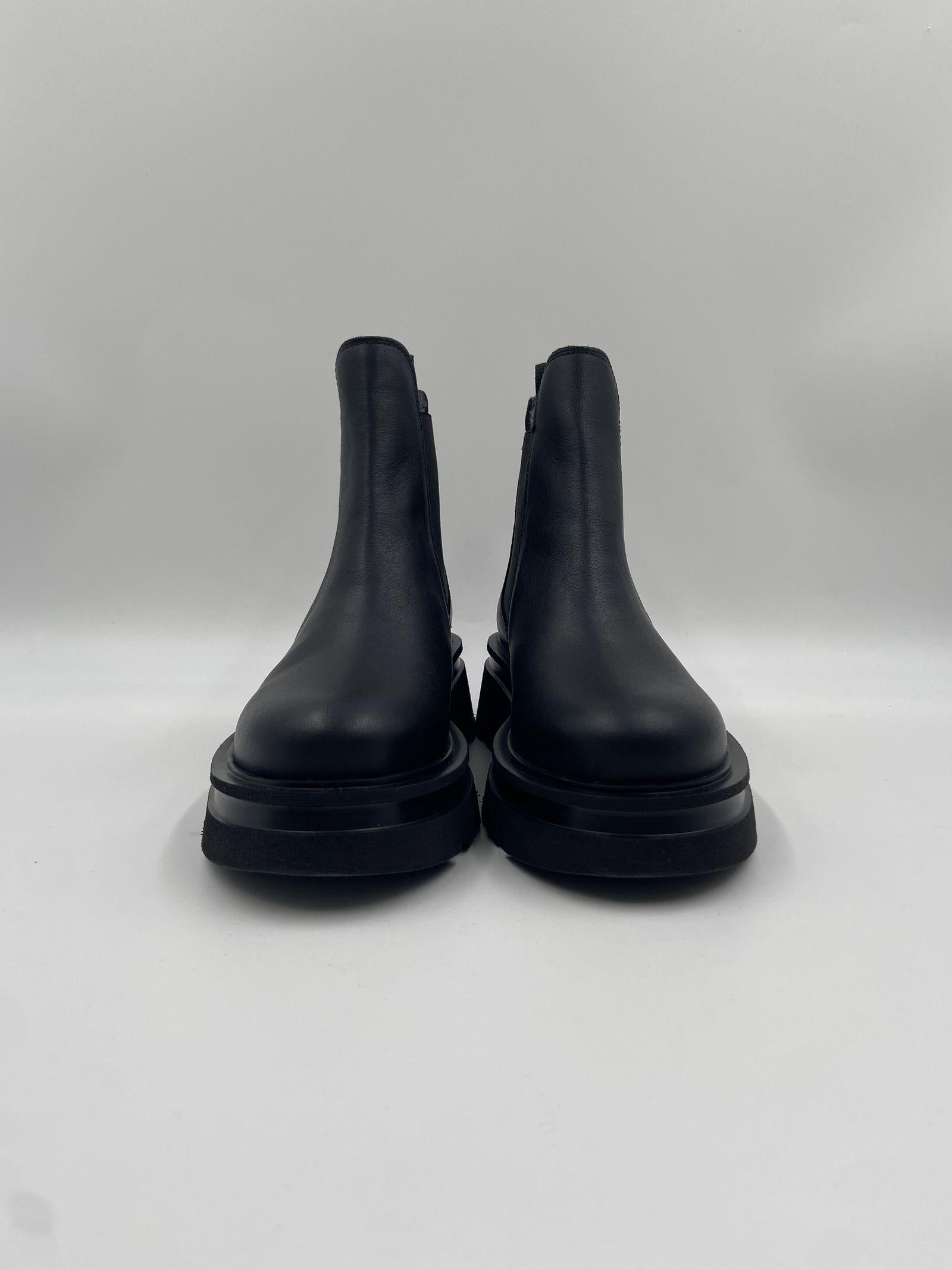 Tronchetto Ikeda Noriko nero IKEDANORIKO NERO PATRIZIA BONFANTI 