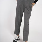  PEOD24D3 21 CARLA G. 