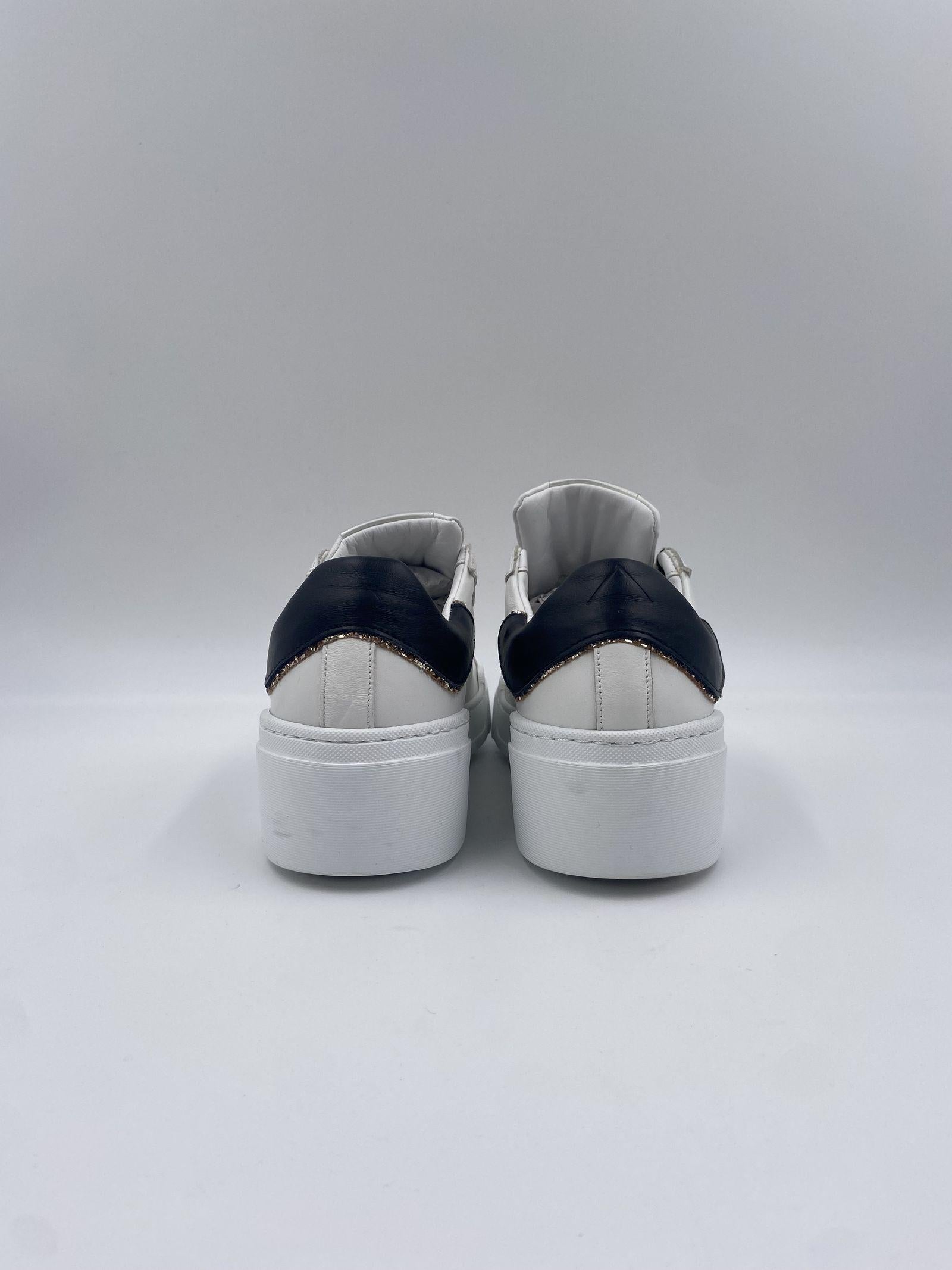 Sneakers con lacci oro FALD SG22 BIANCOORO ED PARRISH 
