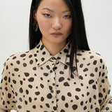 Camicia a pois irregolari
