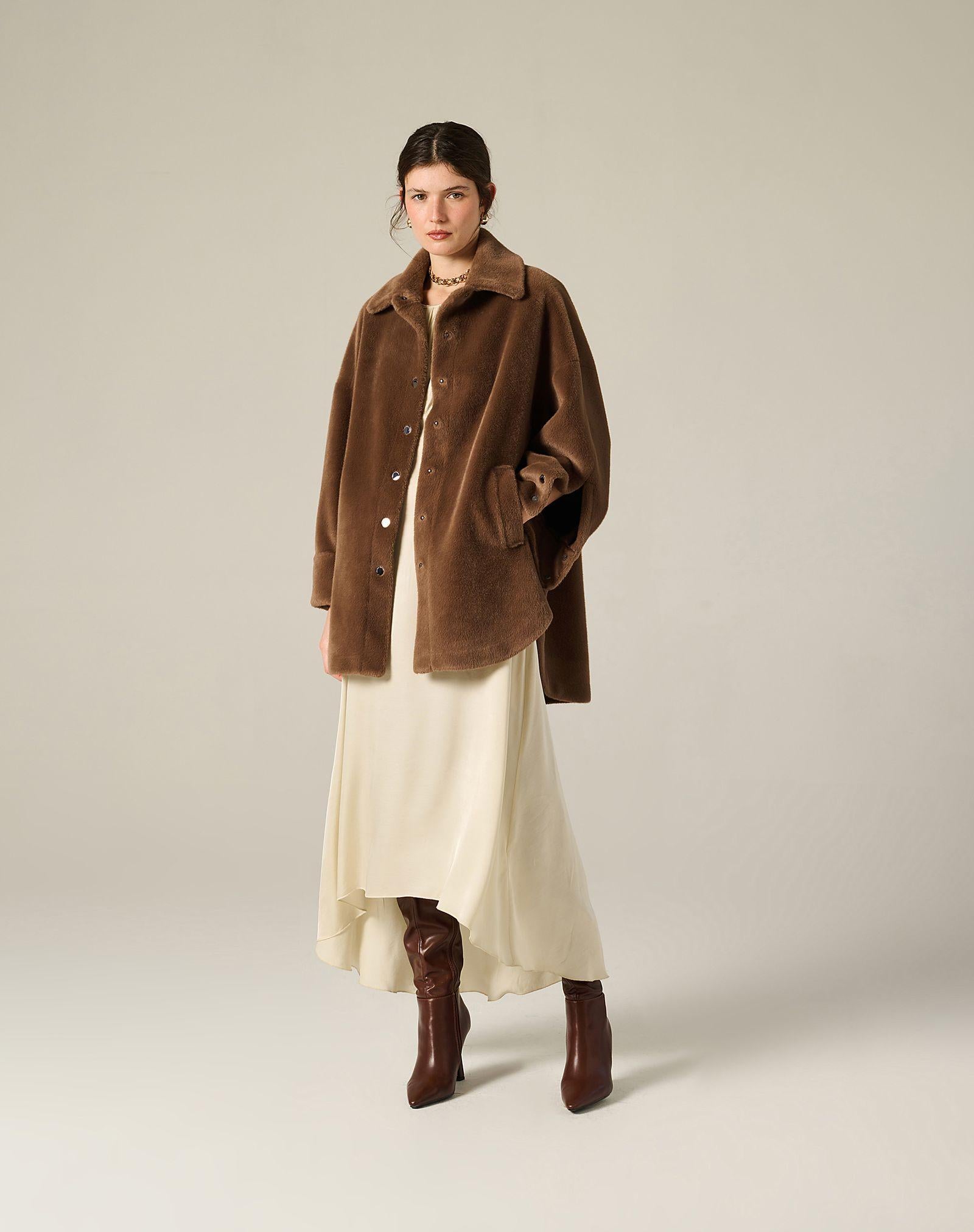 Pelliccia con bottoni a pressione E176PU MA646 MANILA GRACE 