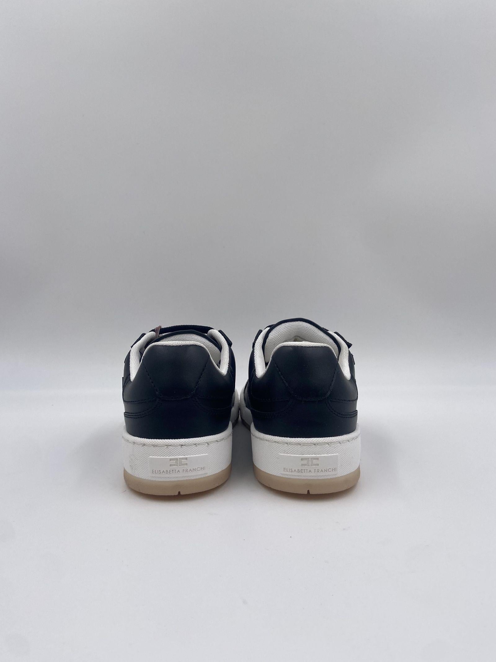 Sneakers in pelle con logo SA48G51E2 110 ELISABETTA FRANCHI 