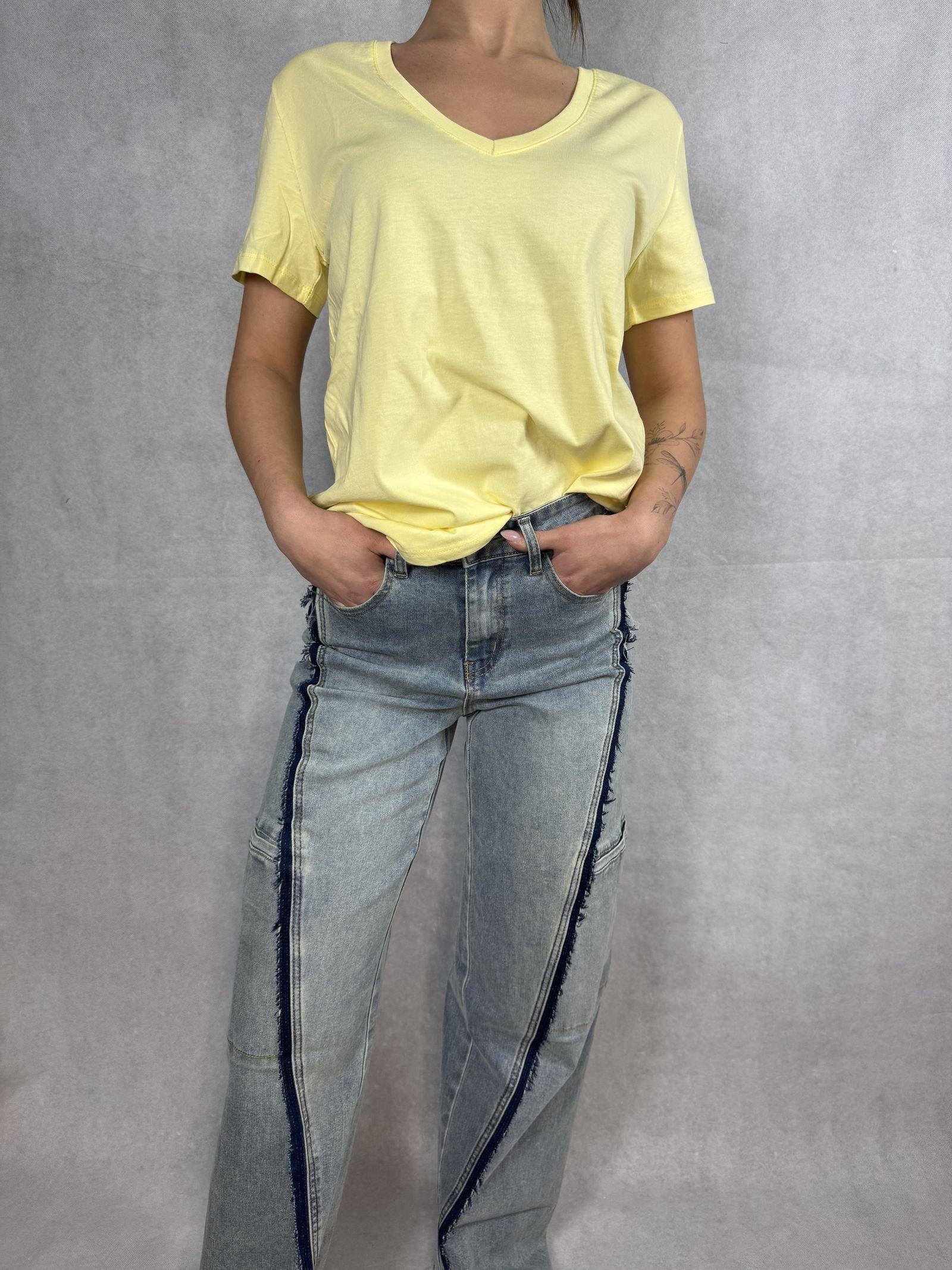 T-shirt basica scollo a V L5560 GIALLO OFELIA 