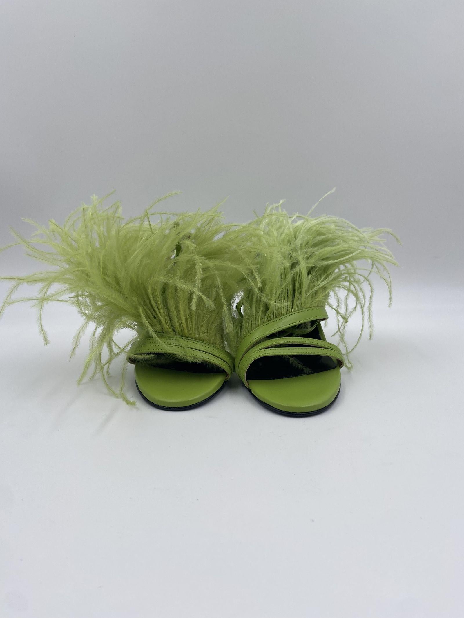 Sandalo con piume 8X0034 L044G532 PATRIZIA PEPE 