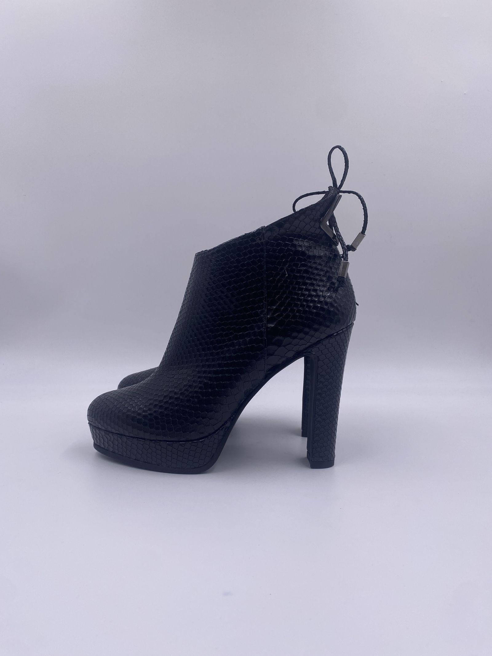 Tronchetto pitonato H1284PITONE NERO OFELIA 