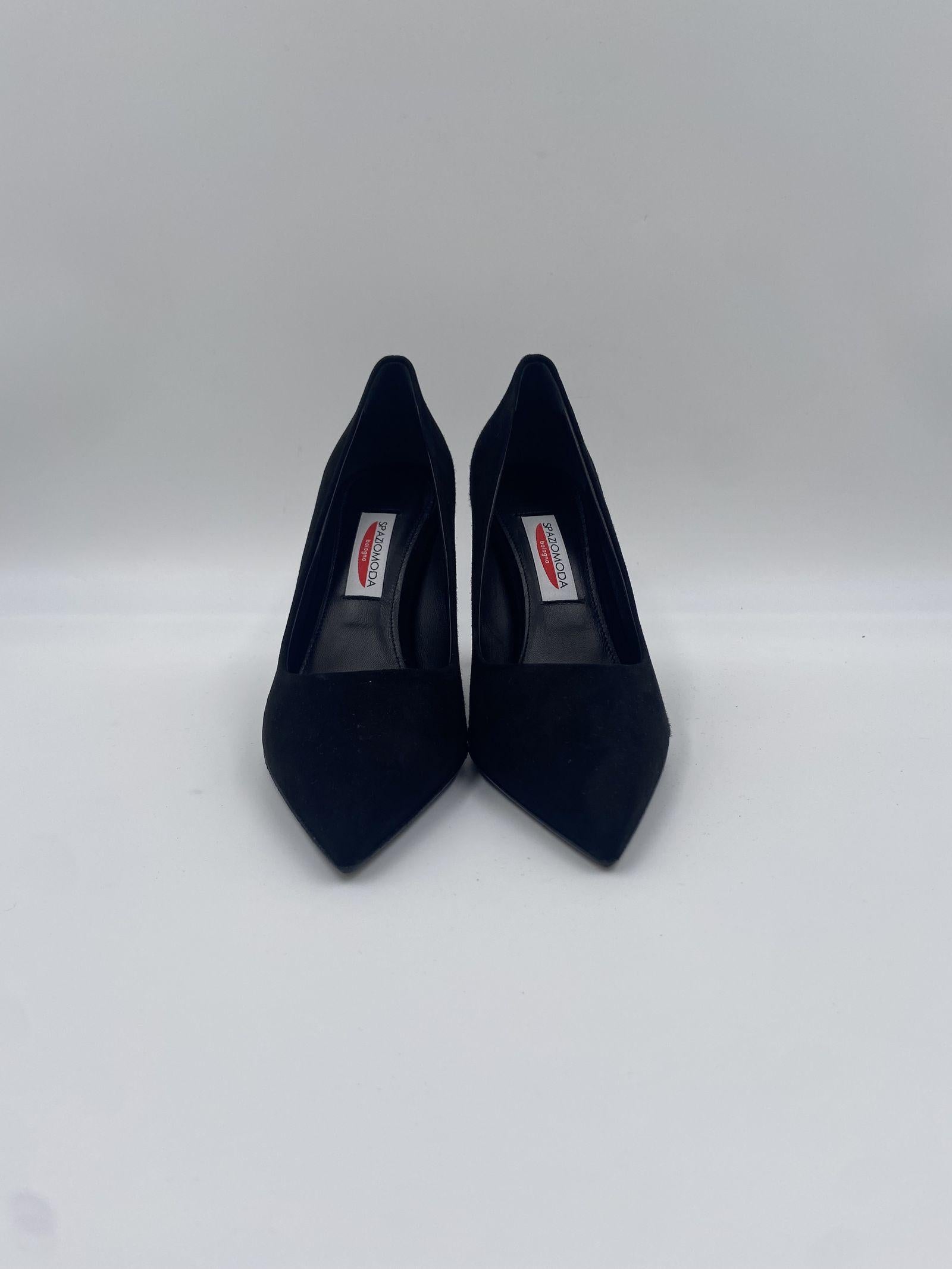 Dècolletè in pelle scamosciata 2470 NERO SPAZIO MODA 