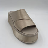 Sandalo zeppa satin