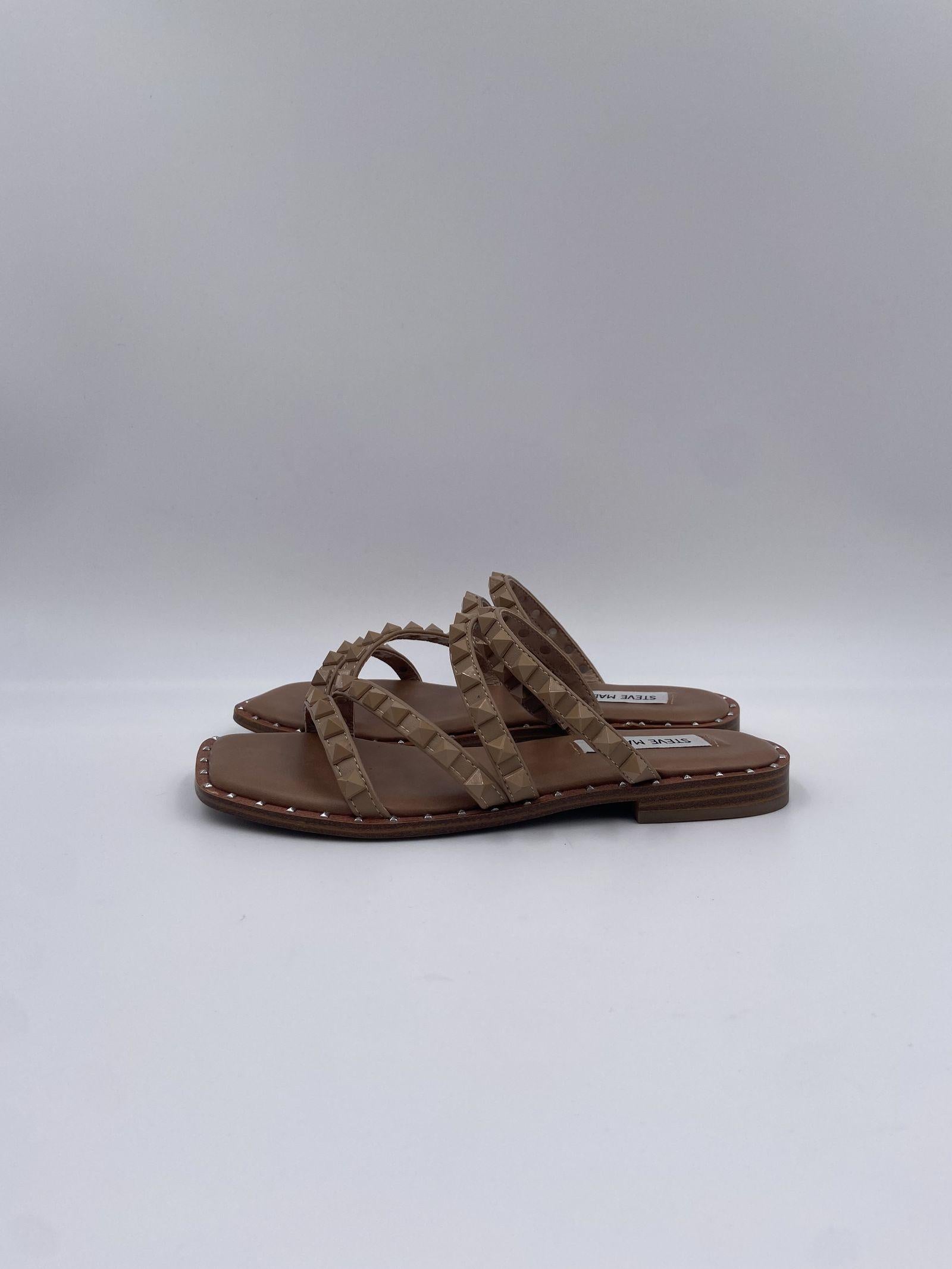 Sandalo Skyler Tantan con borchie SMSSKYLER-TANTAN BEIGE STEVE MADDEN 