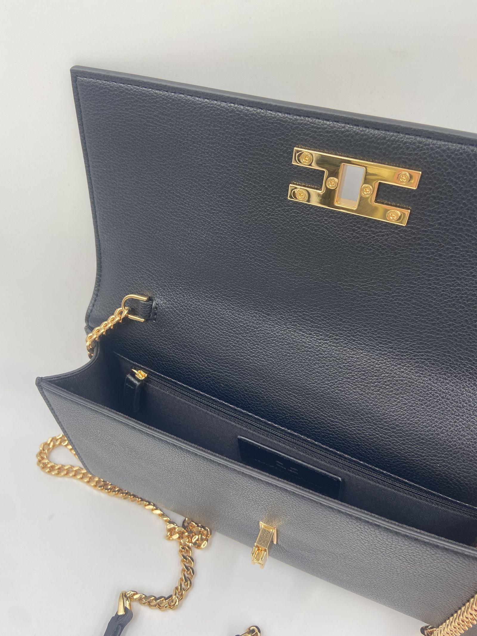 Baguette con tracolla e placca logo - Elisabetta Franchi BS32A51E2 110 ELISABETTA FRANCHI 