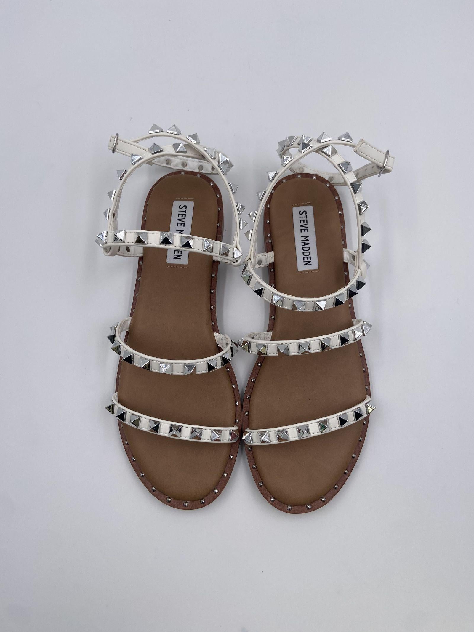 Sandalo Travel con borchie - Steve Madden TRAVEL WHT STEVE MADDEN 