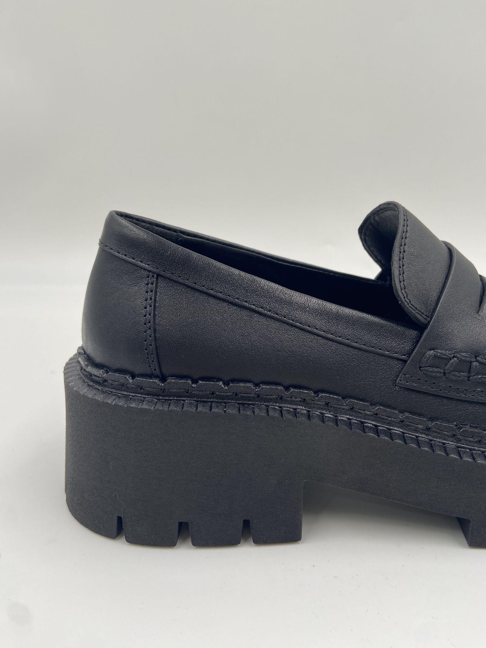 Hob Mocassino nero 1H4410D 101 VIC MATIE' 