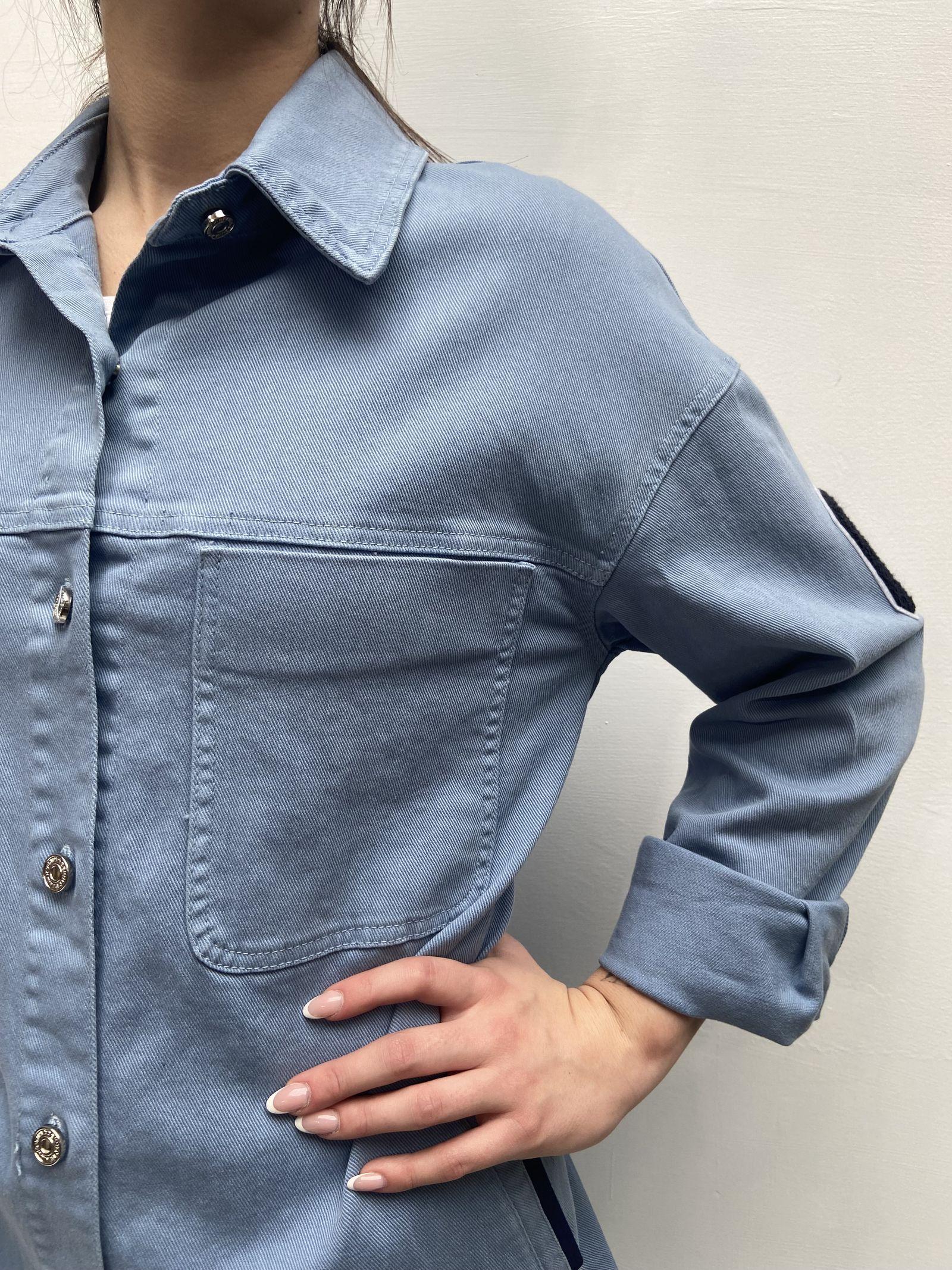 Camicia in denim con patch 525106BIS AZZURRO OFELIA 