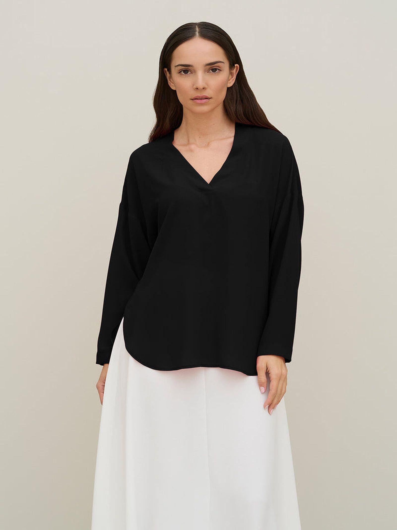 Maglia scollo a V MUOC14 D1 10 CARLA G. 