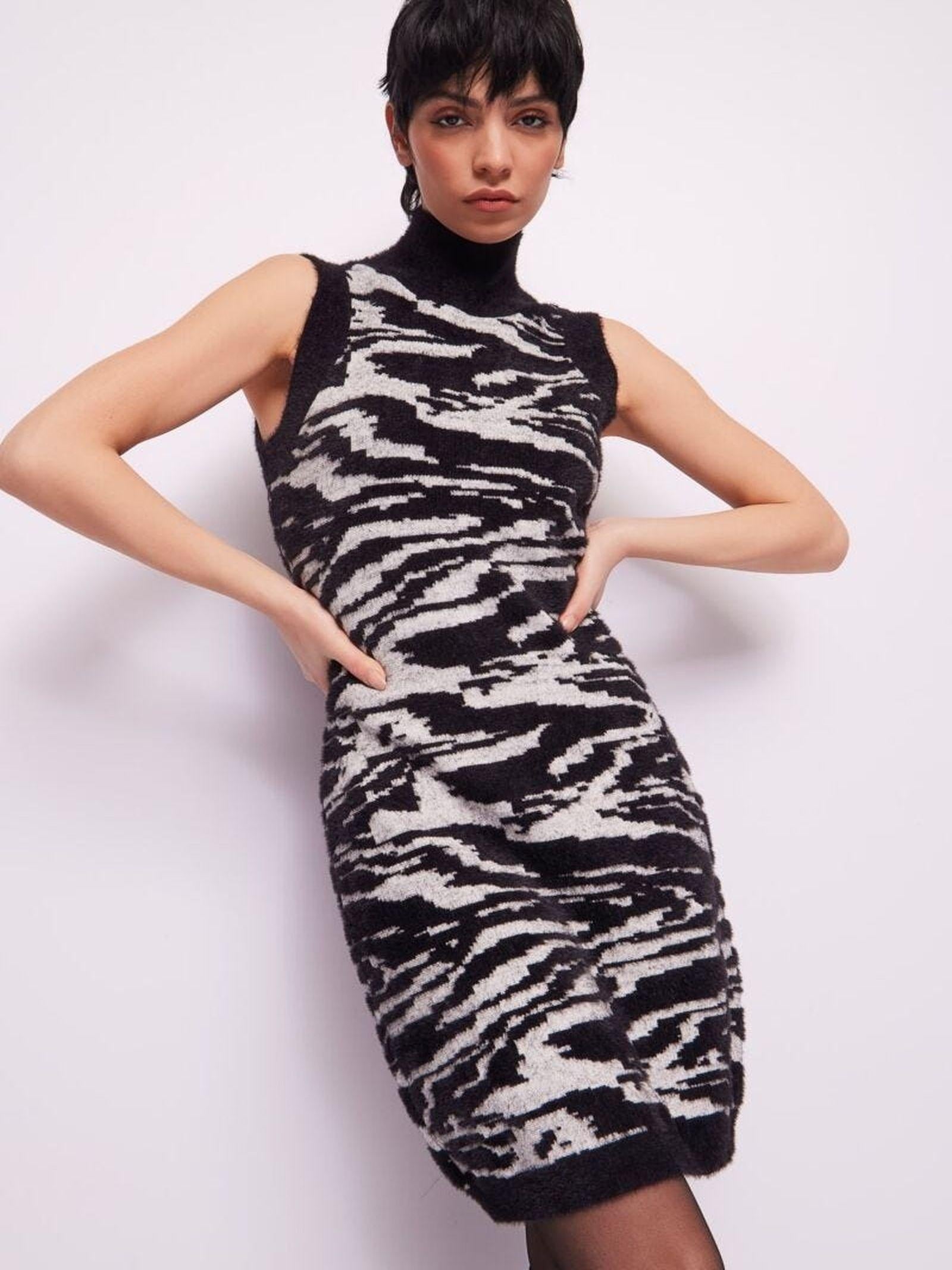 Abito collo alto jacquard animalier 421BD13007 425032-01 GAUDI' 