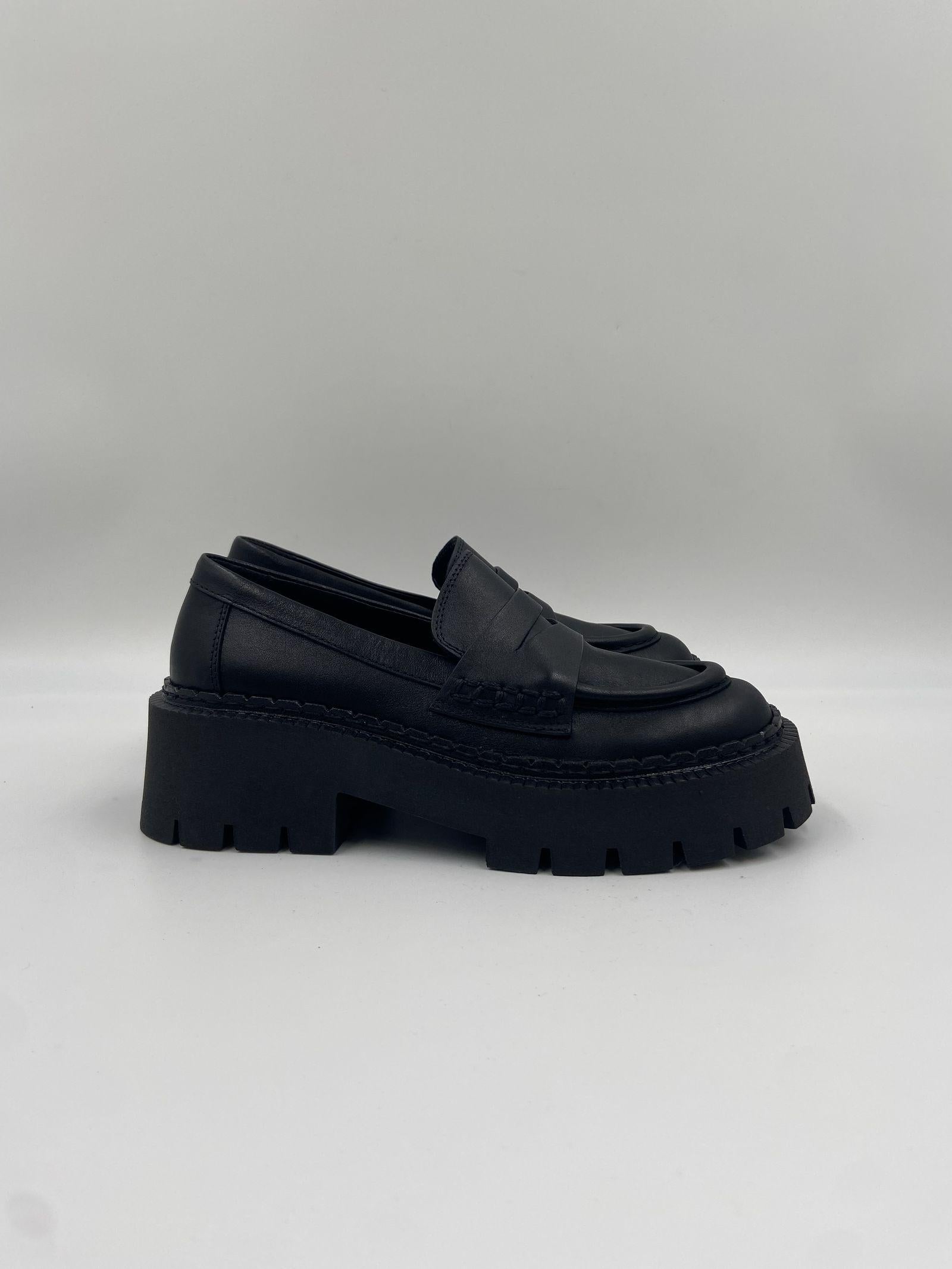 Hob Mocassino nero 1H4410D 101 VIC MATIE' 