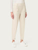 Pantalone carrot con pinces in tessuto Compact