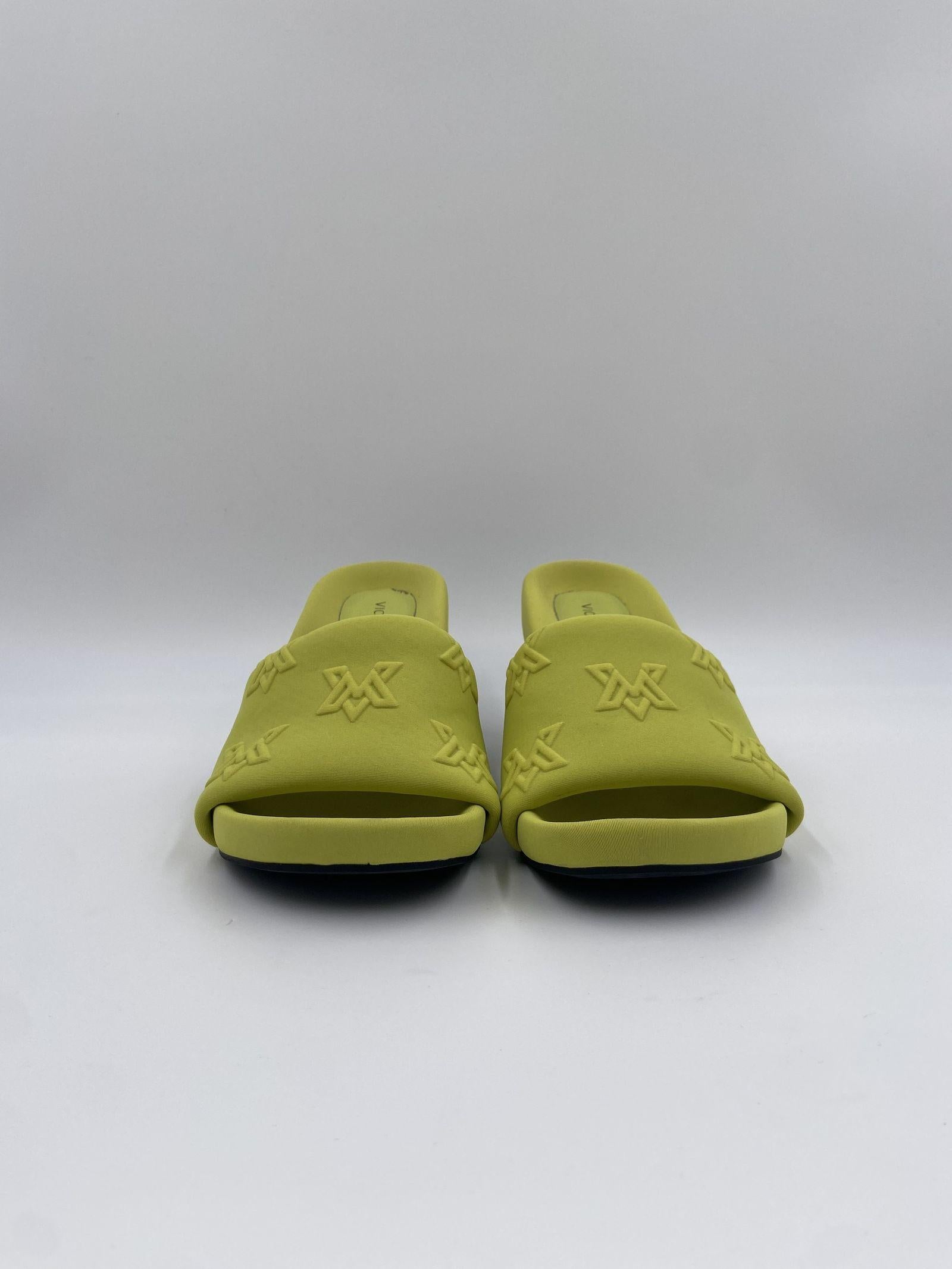 Sandalo in lycra con logo 1E1750D _E22E220200 VIC MATIE' 