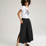 T-shirt scollo asimmetrico