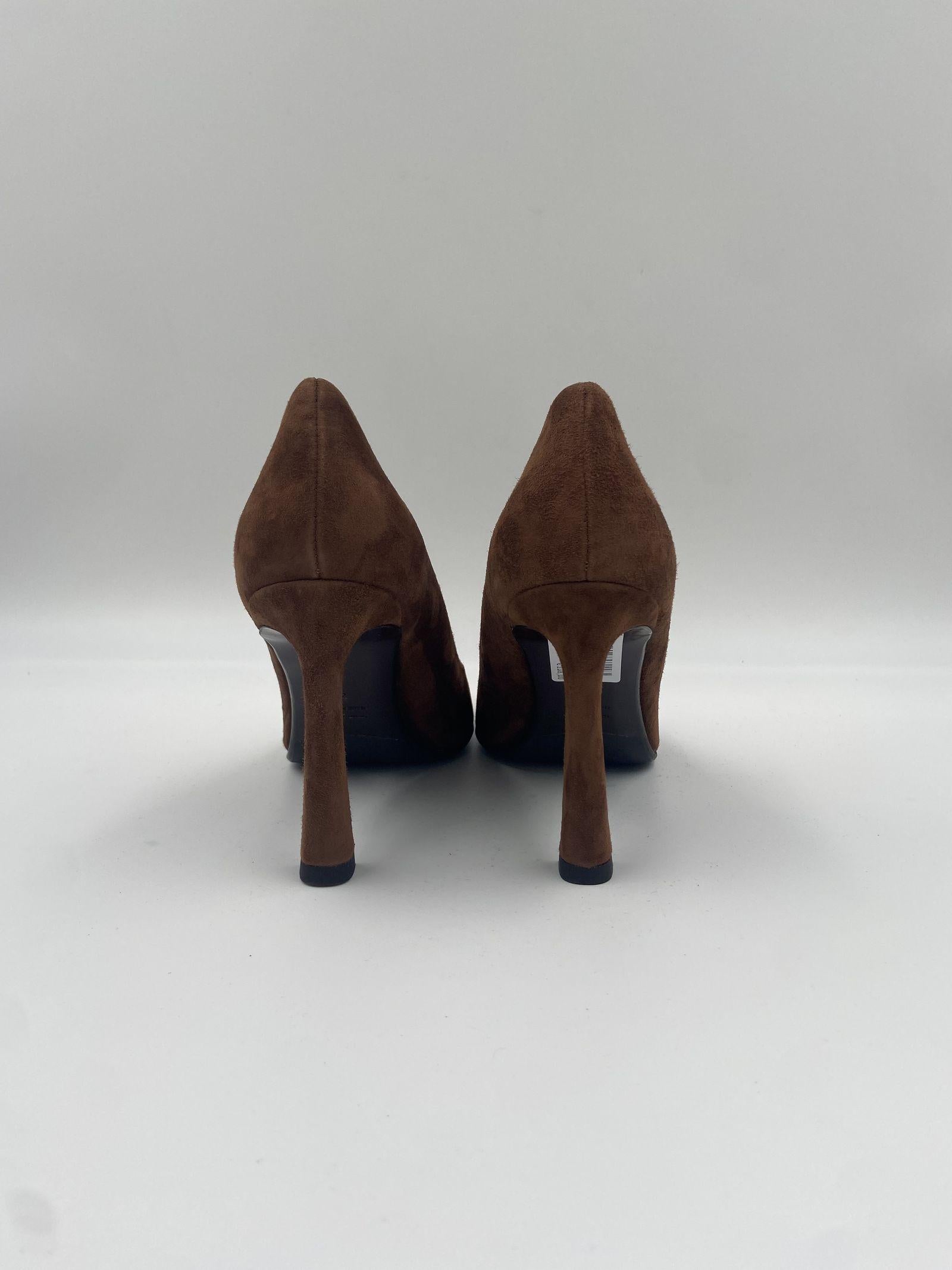 Dècolletè in pelle scamosciata 2470 CIOCCOLATO SPAZIO MODA 