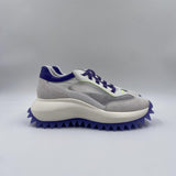 Running  allacciata bianca e viola