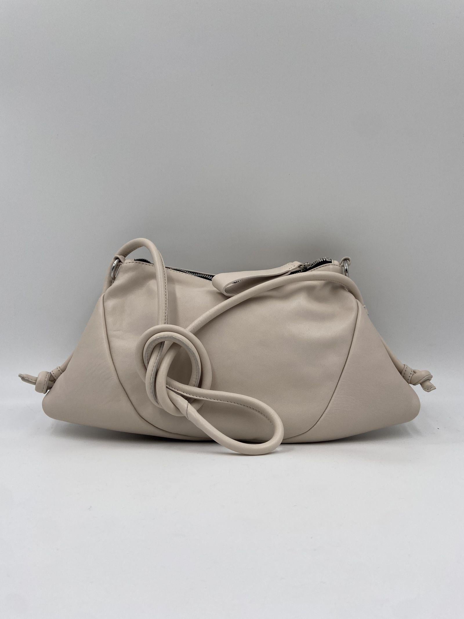 Tracolla Olga con borchie 1G0529T 112 VIC MATIE' 