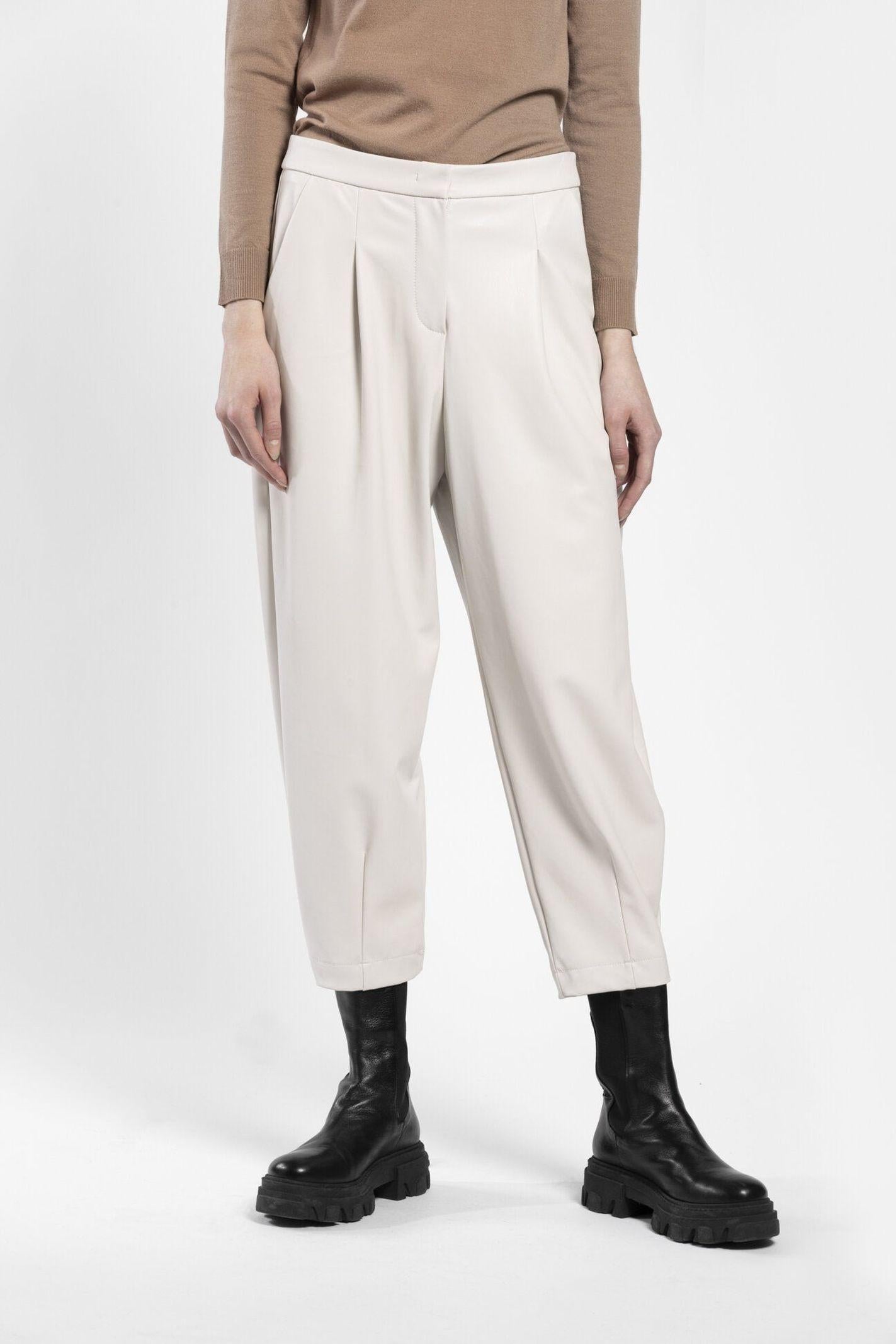 Pantalone in ecopelle PELE19 D1 02 CARLA G. 