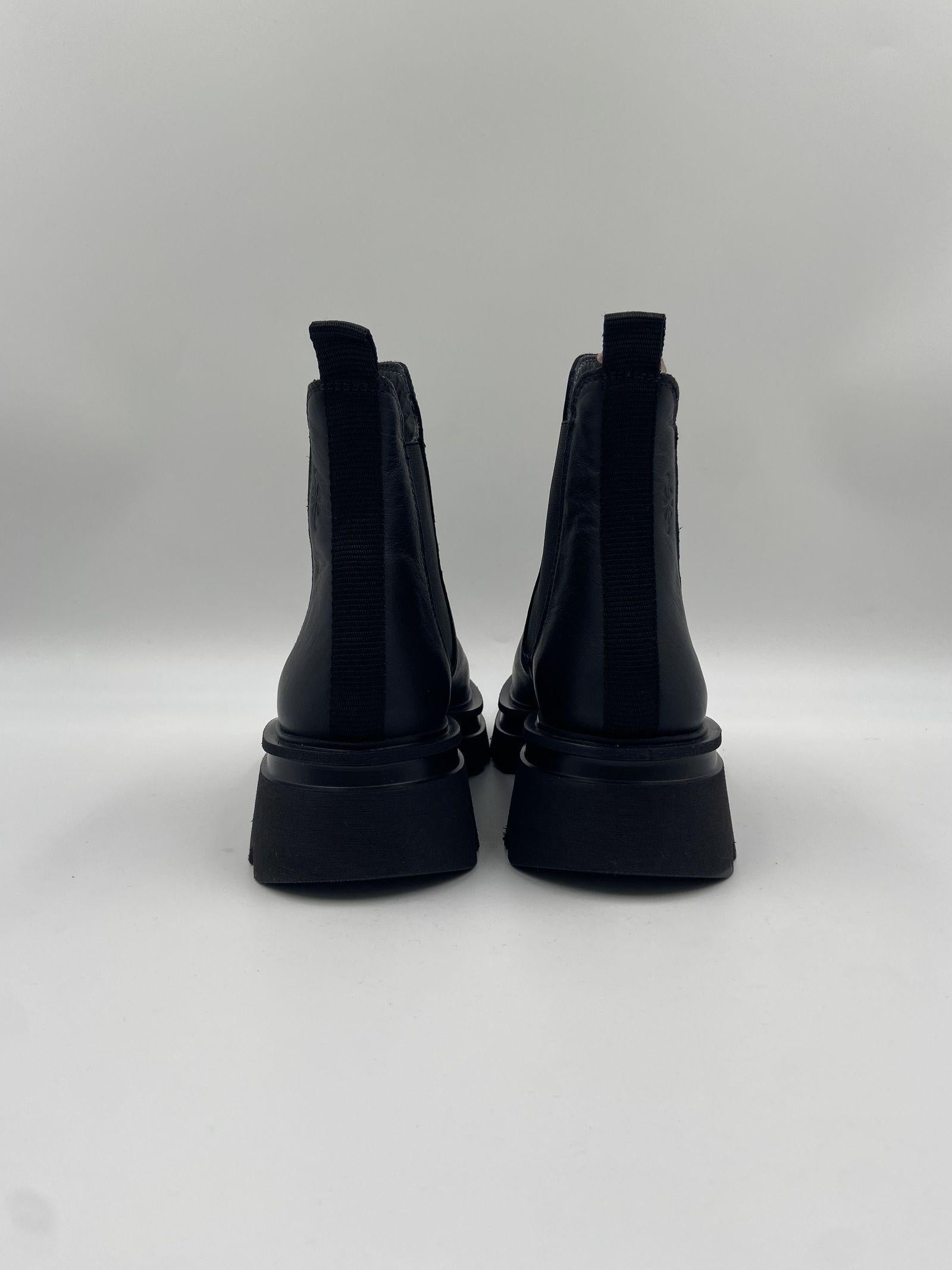 Tronchetto Ikeda Noriko nero IKEDANORIKO NERO PATRIZIA BONFANTI 