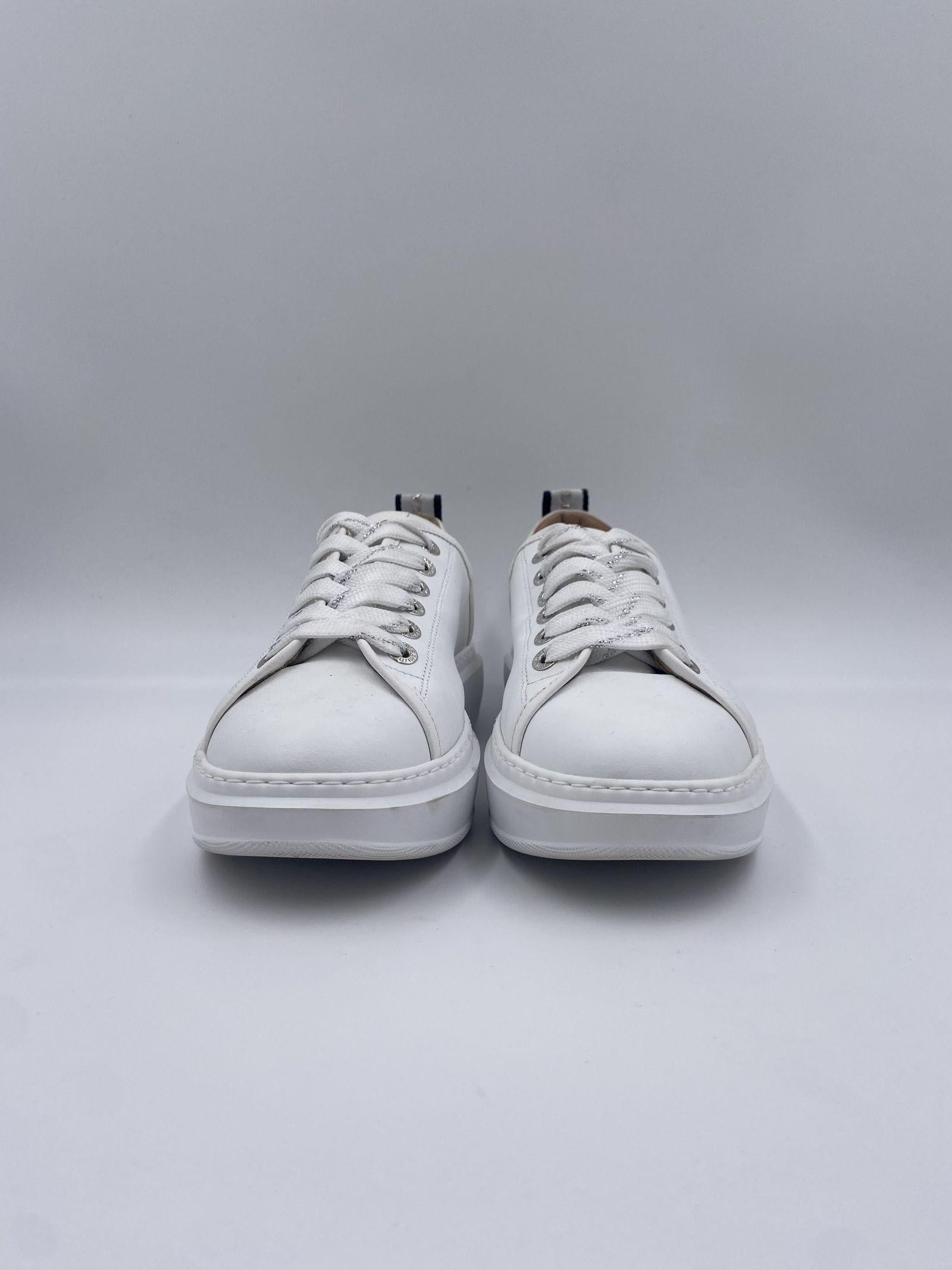 Wembley Woman White Iride Azure ASAZWYW 0591 ALEXANDER SMITH 