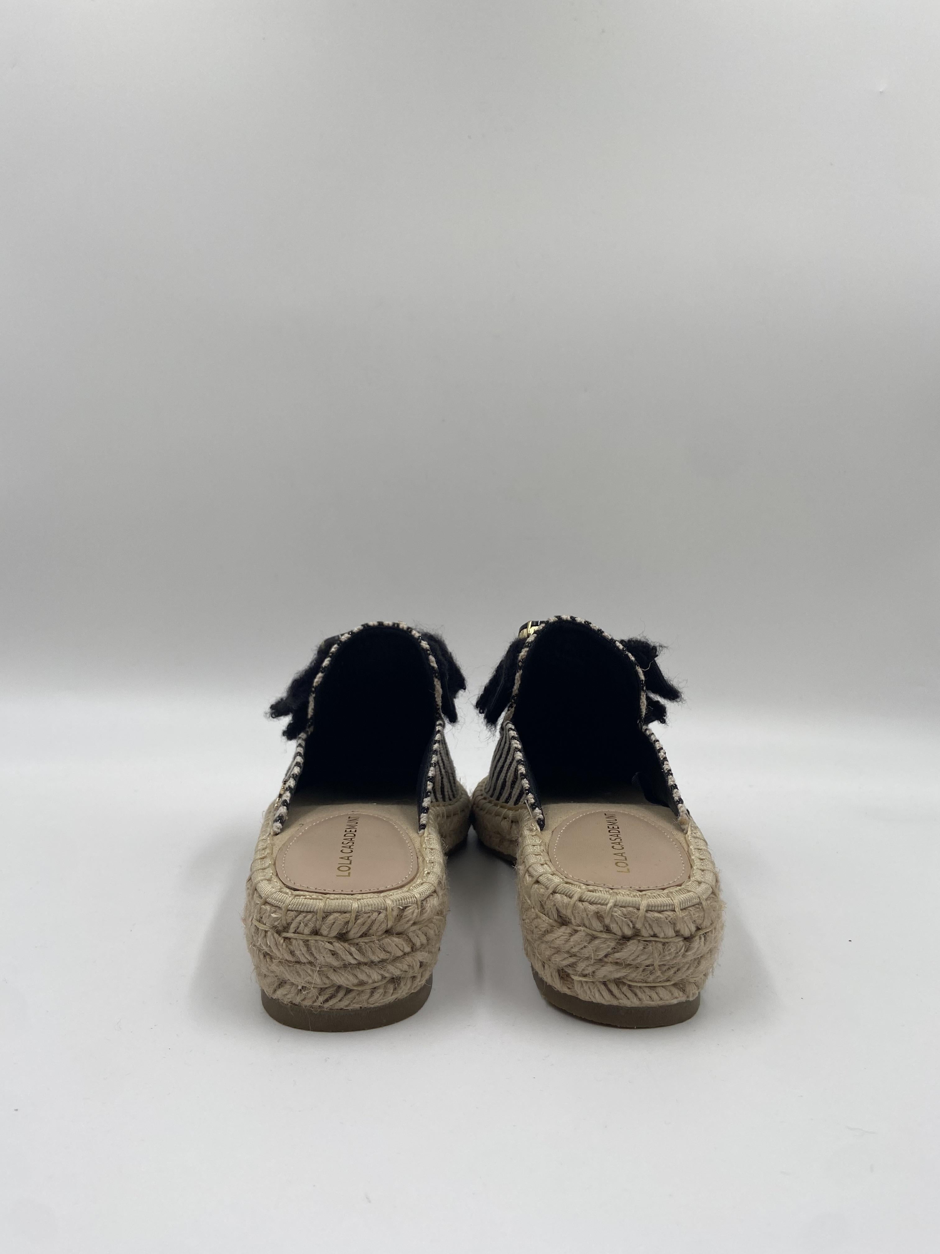 Sandalo a punta chiusa con fiocco - LolaCasademunt LS2605050 20N LOLA 