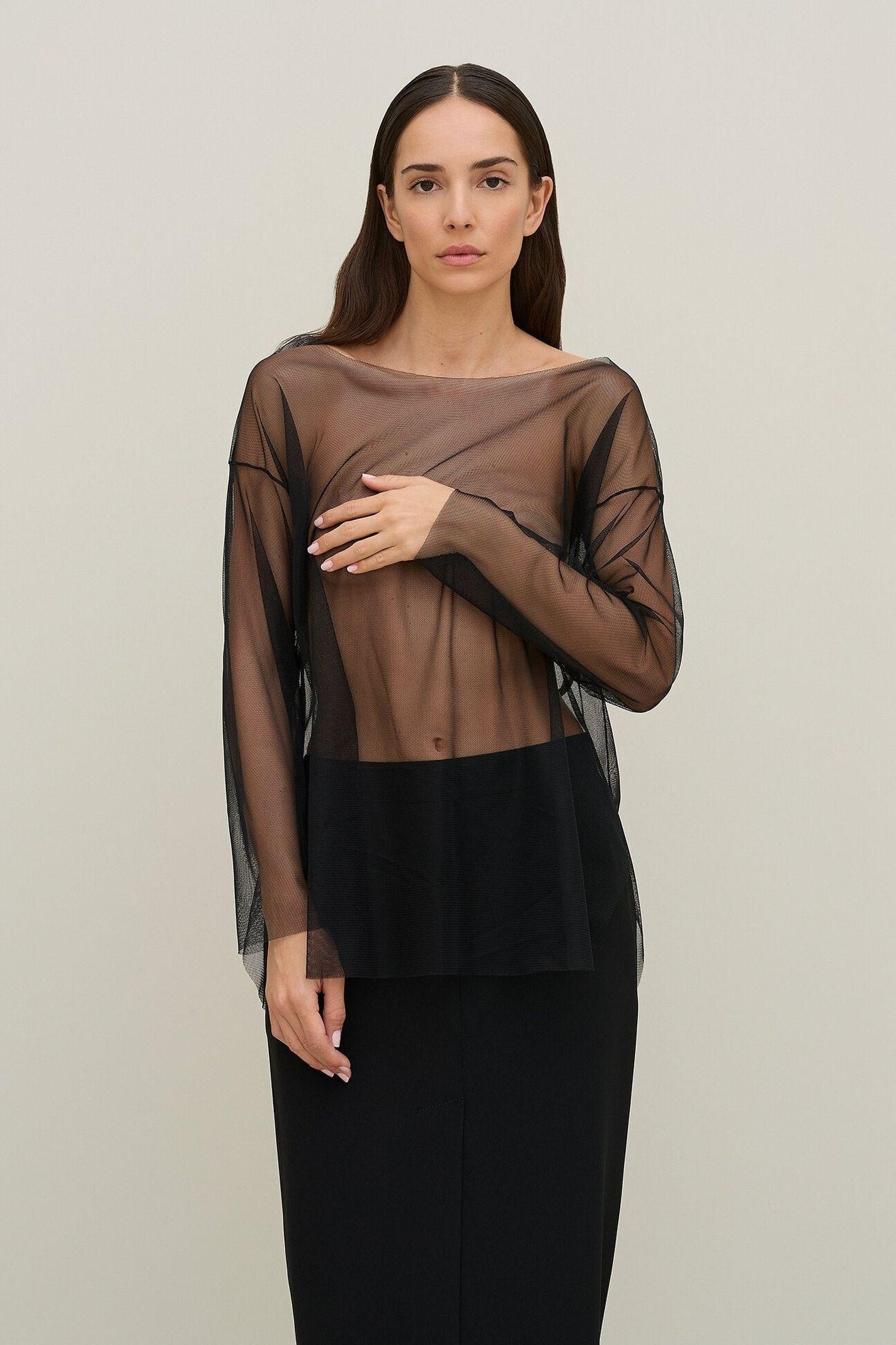 Maglia in tulle con scollo rotondo MUNE11 D1 10 CARLA G. 