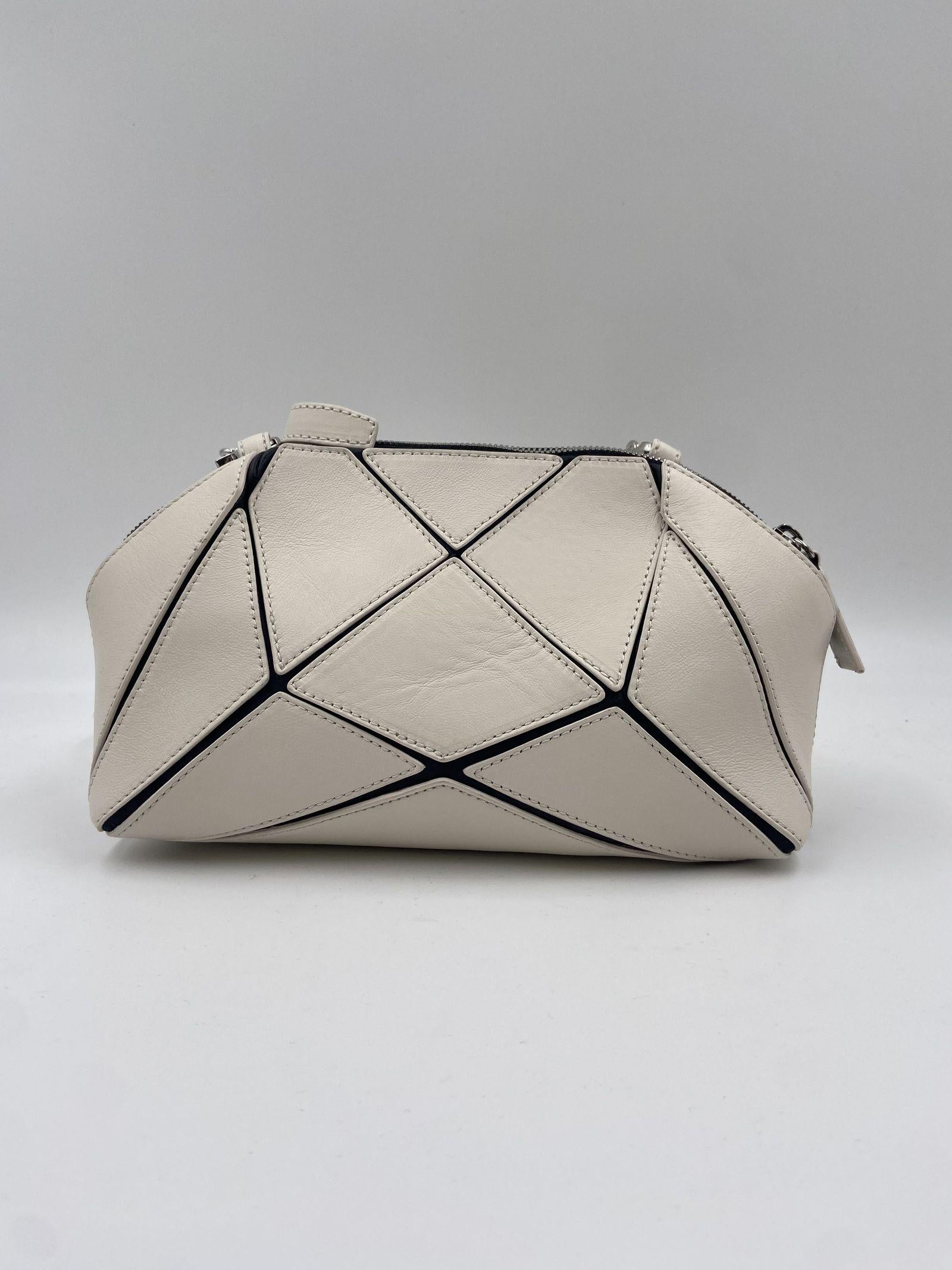 Pochette Cloe patch 1G0544T 111 VIC MATIE' 