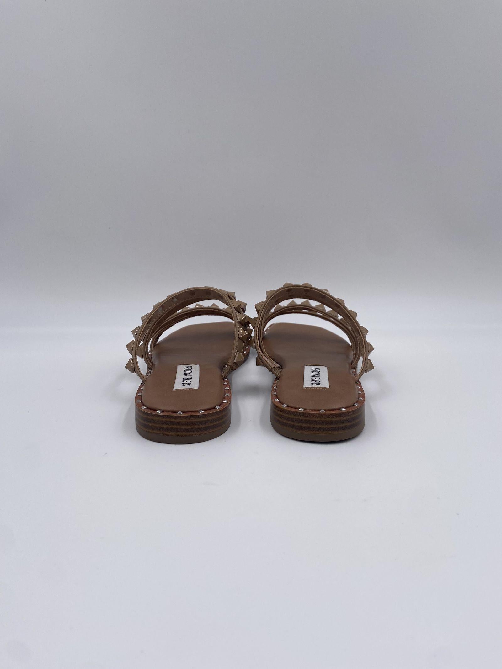 Sandalo Skyler Tantan con borchie SMSSKYLER-TANTAN BEIGE STEVE MADDEN 
