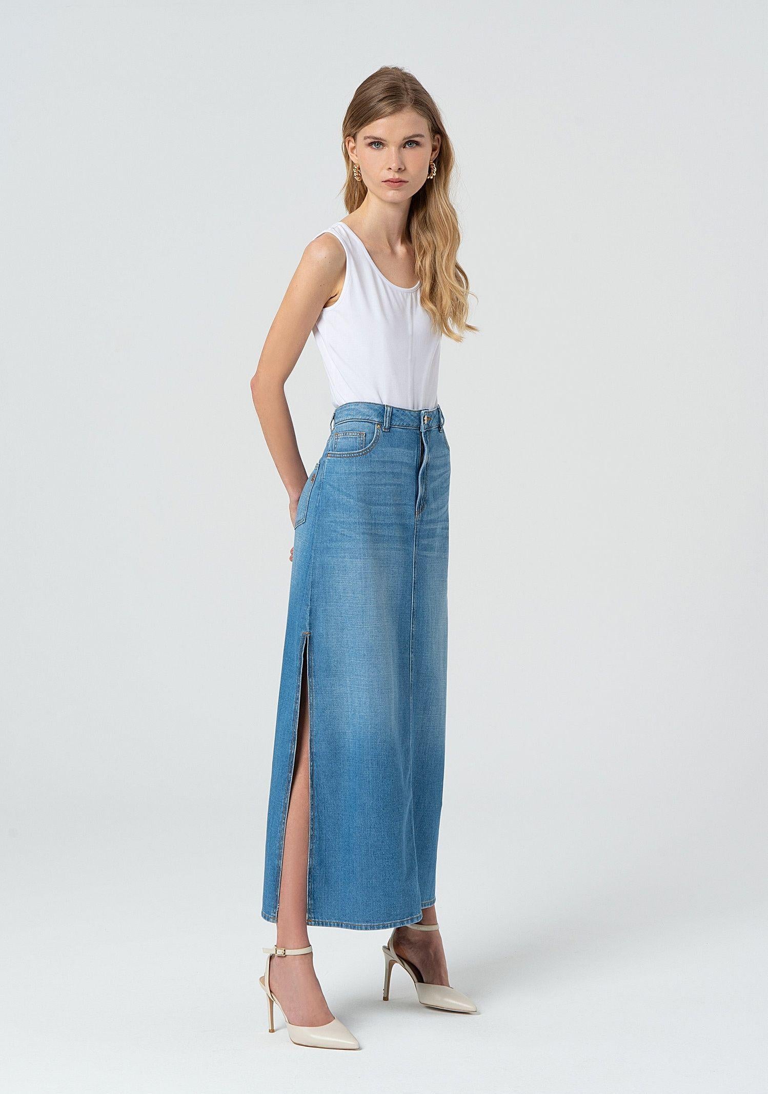 Gonna in denim con lavaggio medio FP25SG5006D46202 258 FRACOMINA 