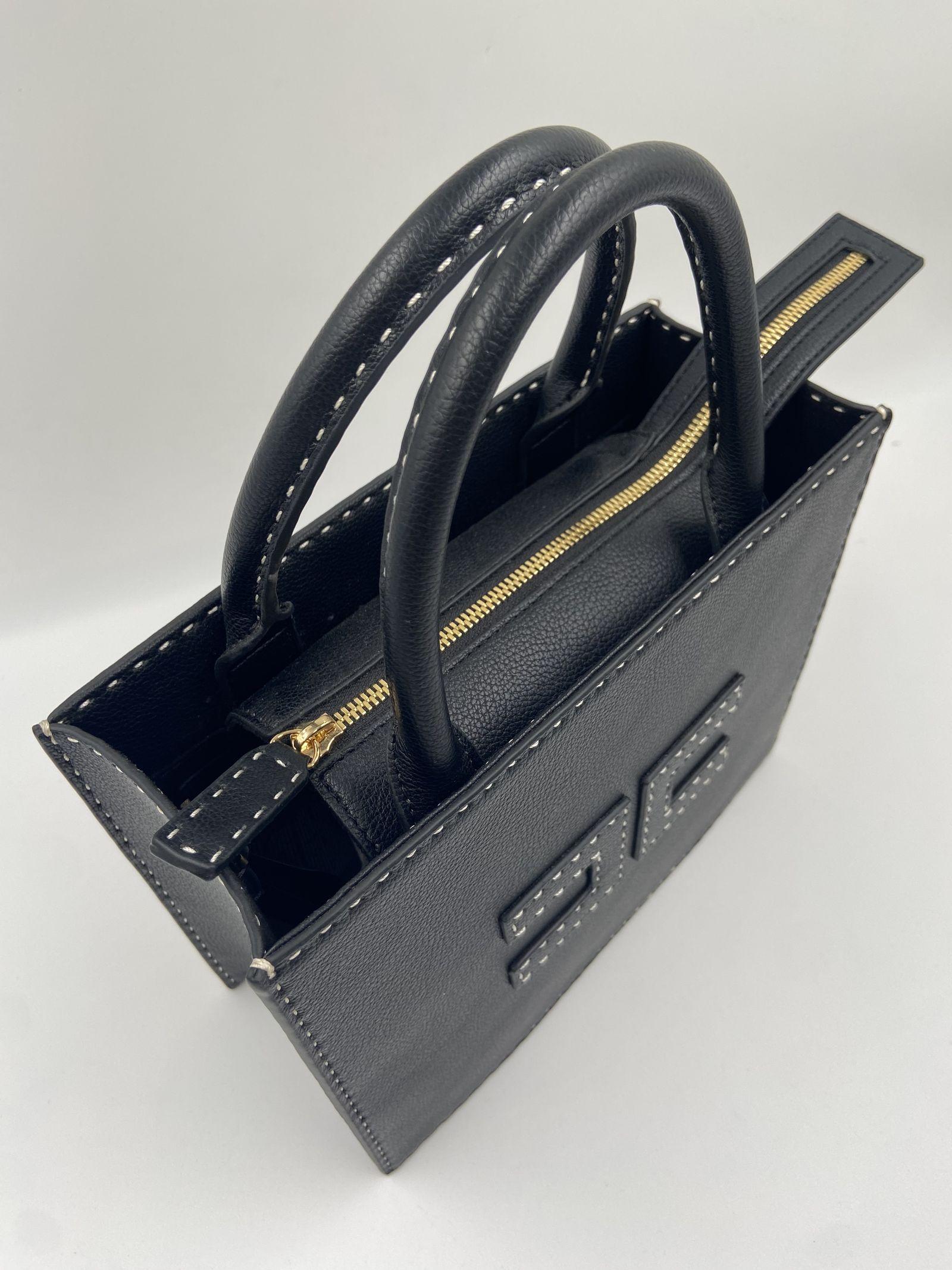 Tote con impunture a contrasto - Elisabetta Franchi BS08A51E2 110 ELISABETTA FRANCHI 