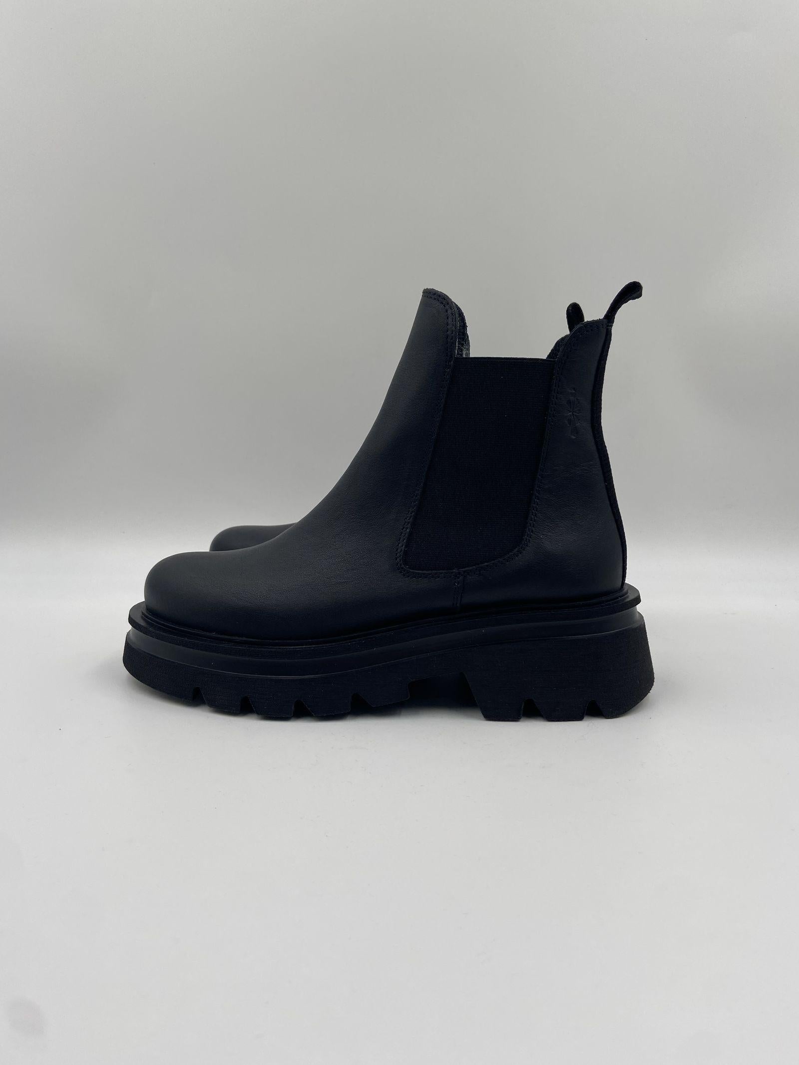 Tronchetto Ikeda Noriko nero IKEDANORIKO NERO PATRIZIA BONFANTI 