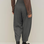 Pantalone con pinces PELE09 D1 21 CARLA G. 
