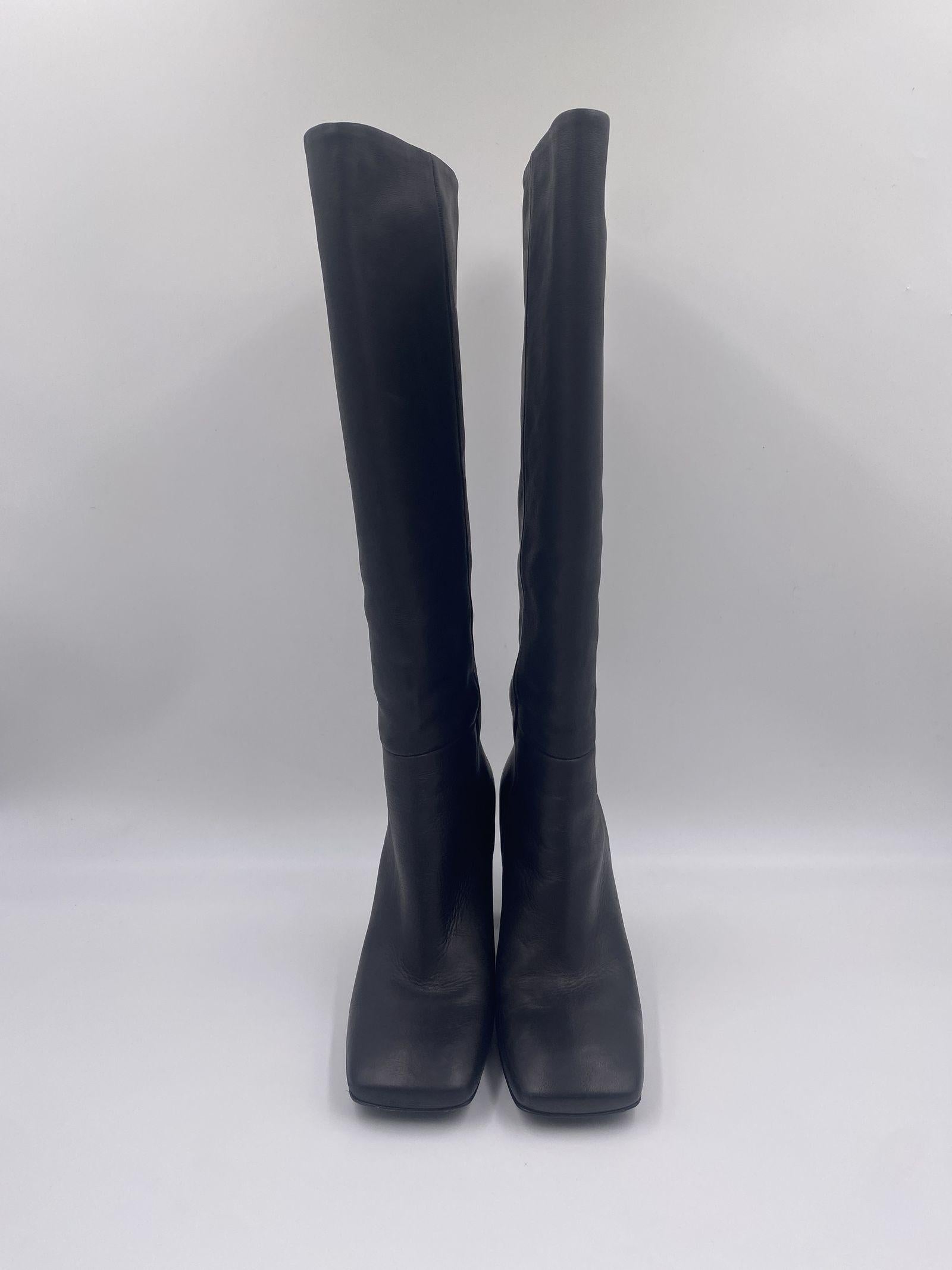 Stivale alto con tacco metallico 1W3606D NERO VIC MATIE' 