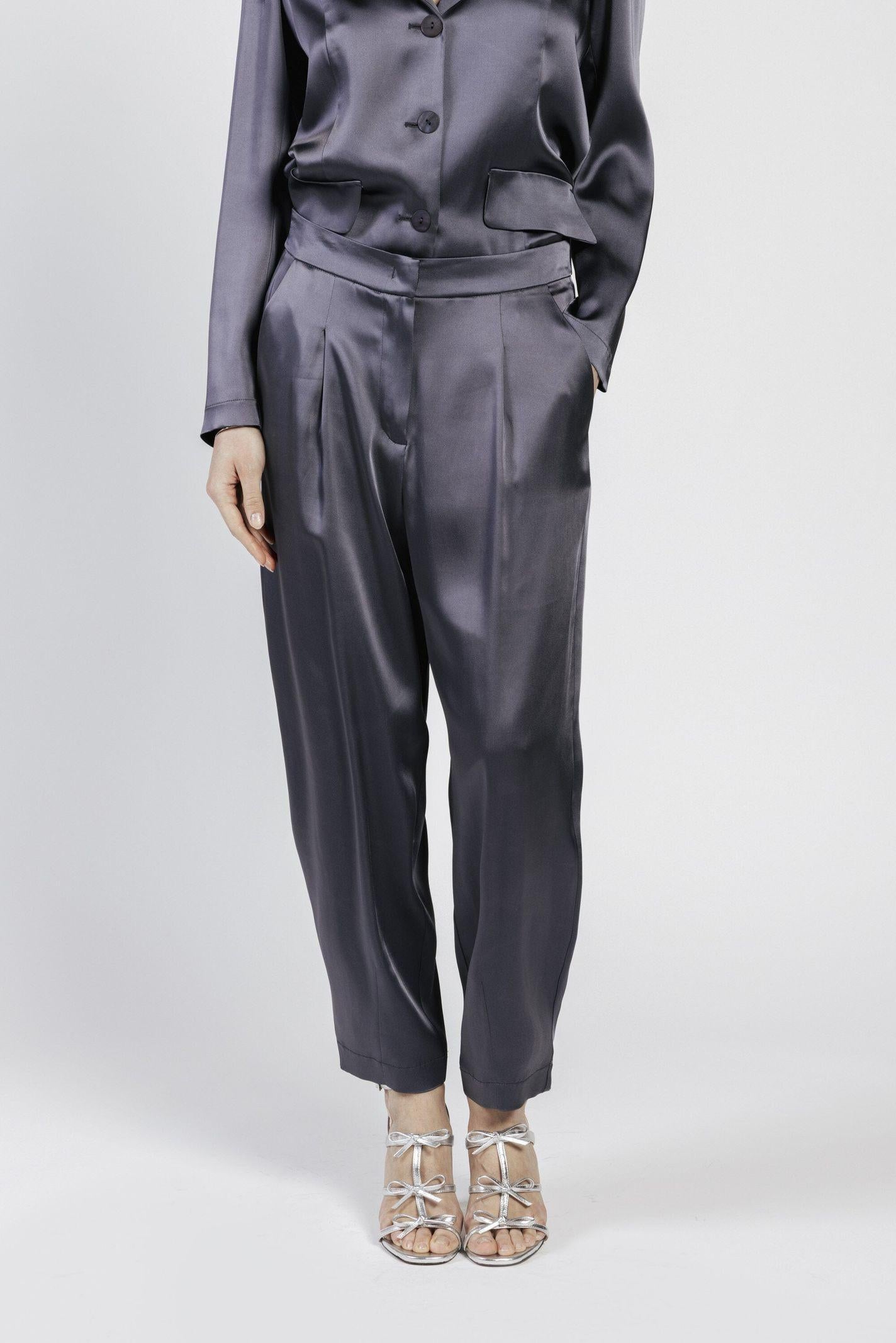 Pantalone in raso con pinces PESI12D8 22 CARLA G. 