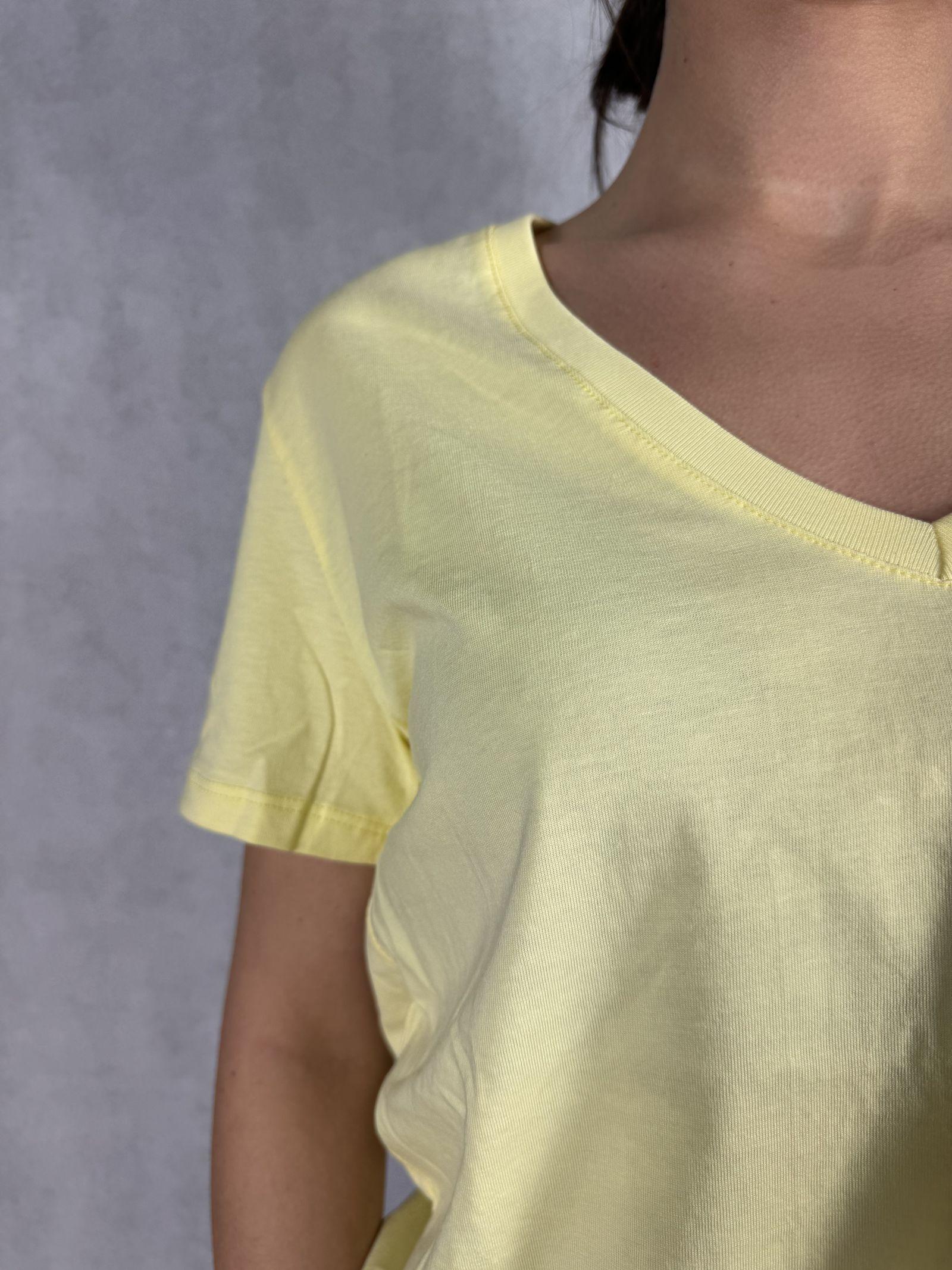 T-shirt basica scollo a V L5560 GIALLO OFELIA 