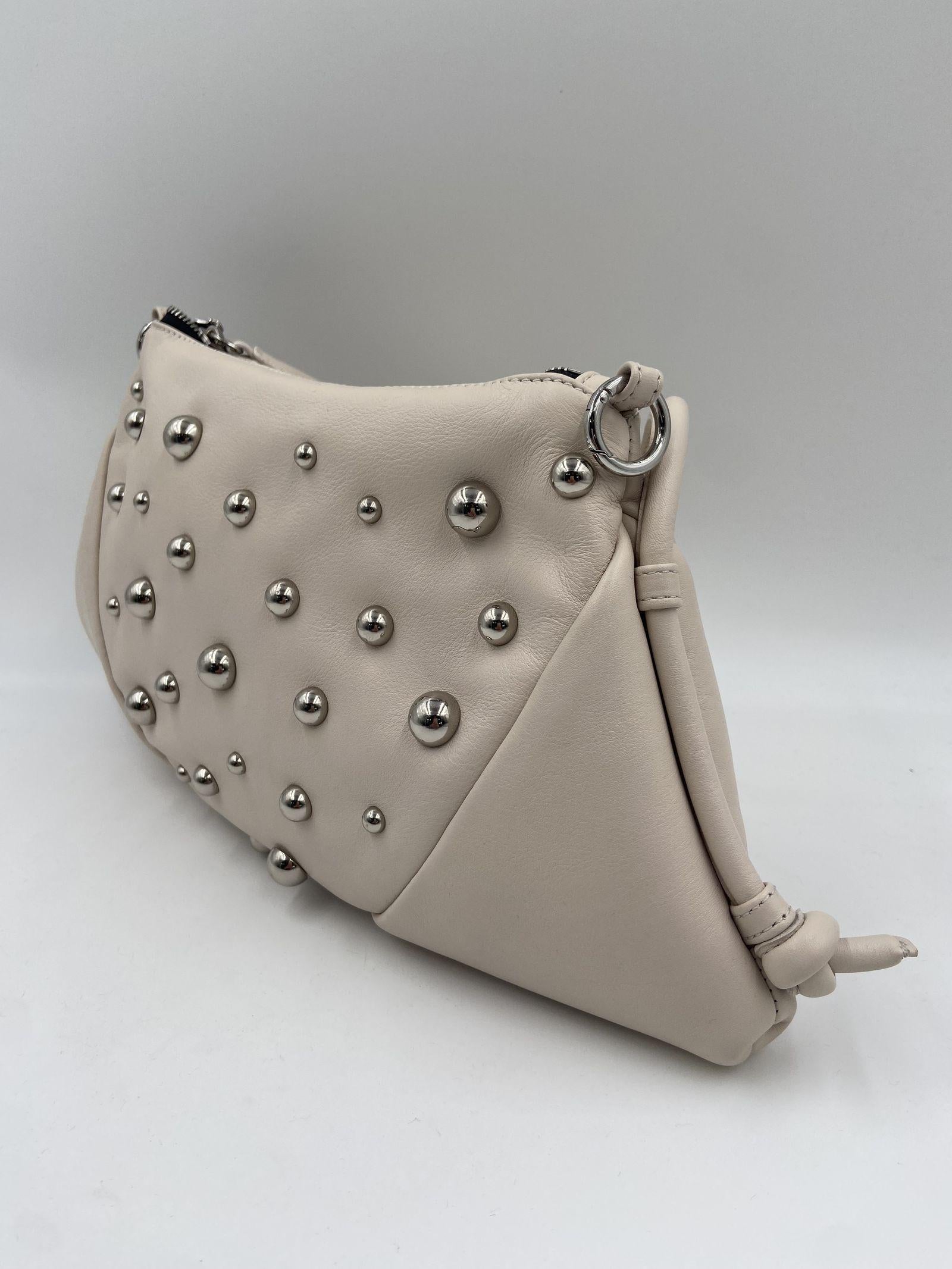 Tracolla Olga con borchie 1G0529T 112 VIC MATIE' 