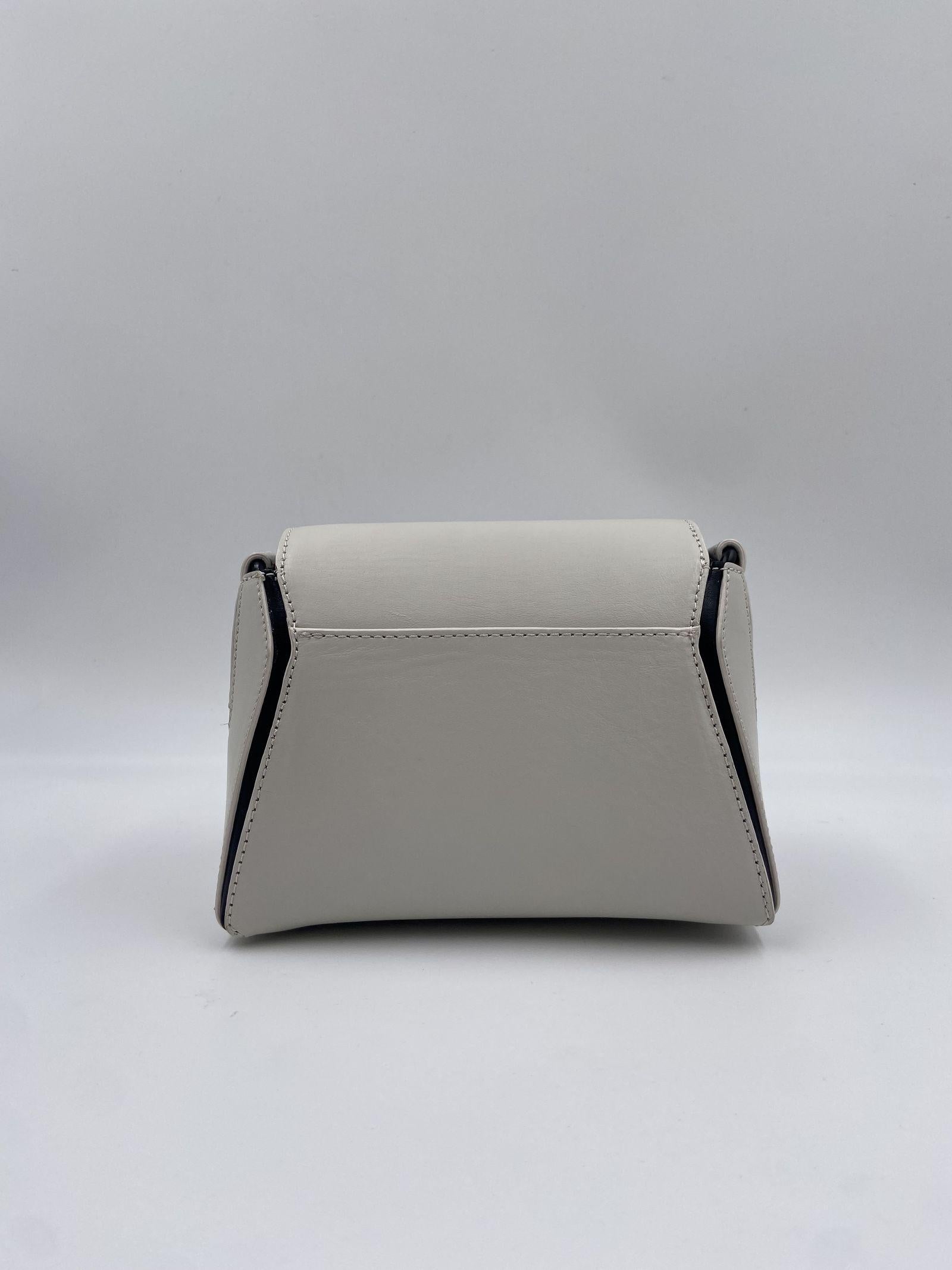 " Sofia " tracollina esagono 3d 1E0750TF 101 VIC MATIE' 