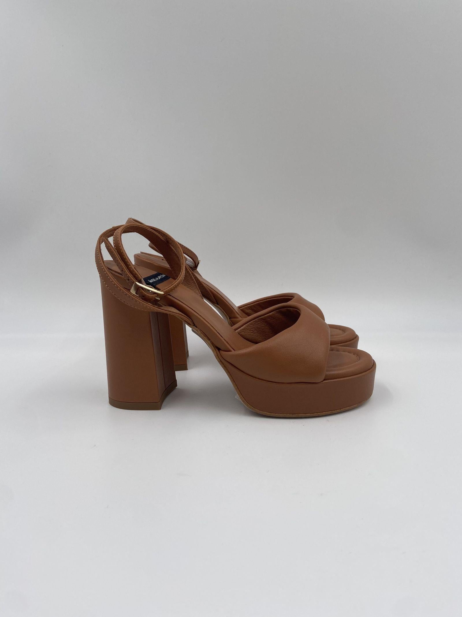 Sandalo con plateau 23084-926A CUOIO ANGEL ALARCON 