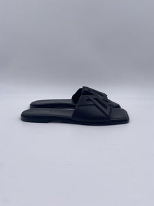 Square Open ciabatta monogram