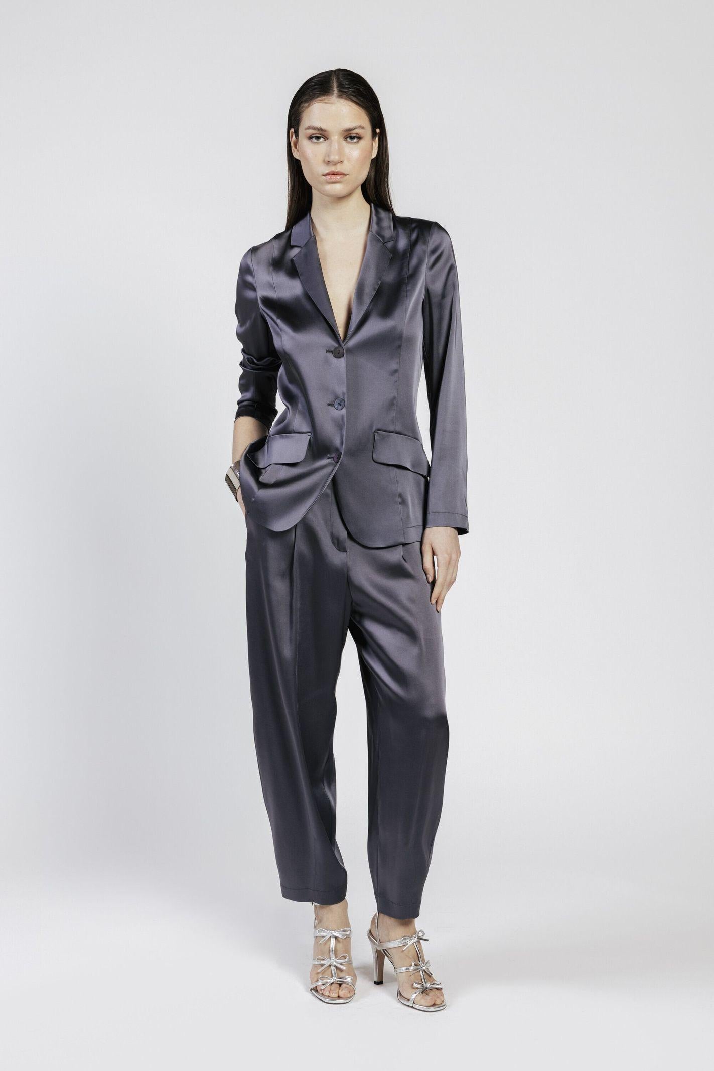 Pantalone in raso con pinces PESI12D8 22 CARLA G. 
