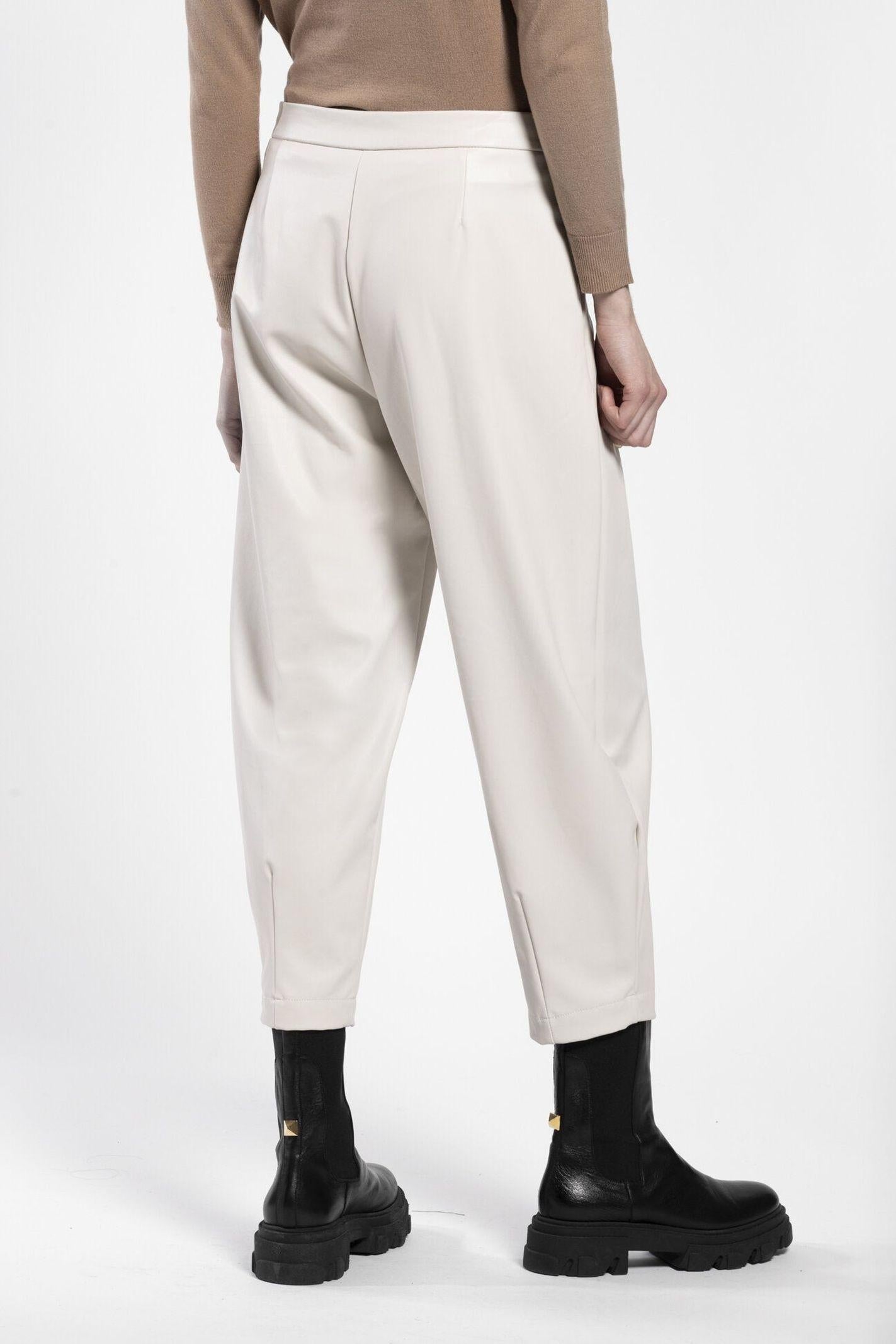 Pantalone in ecopelle PELE19 D1 02 CARLA G. 