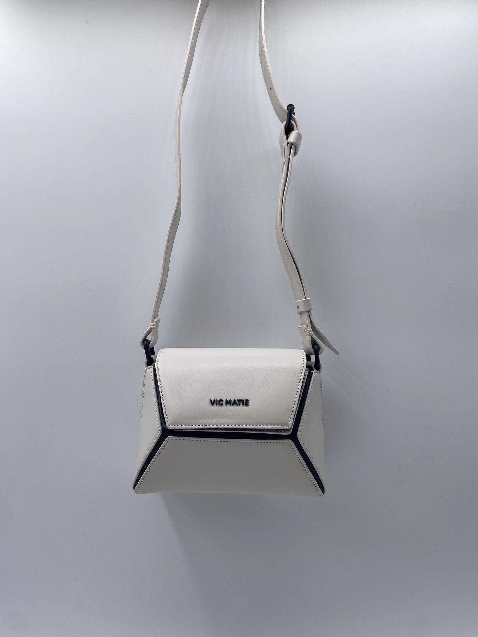 " Sofia " tracollina esagono 3d 1E0750TF 101 VIC MATIE' 